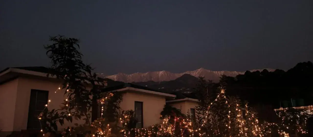 Night in Dhauladhar View Village Resort Night in Dhauladhar View Village Resort