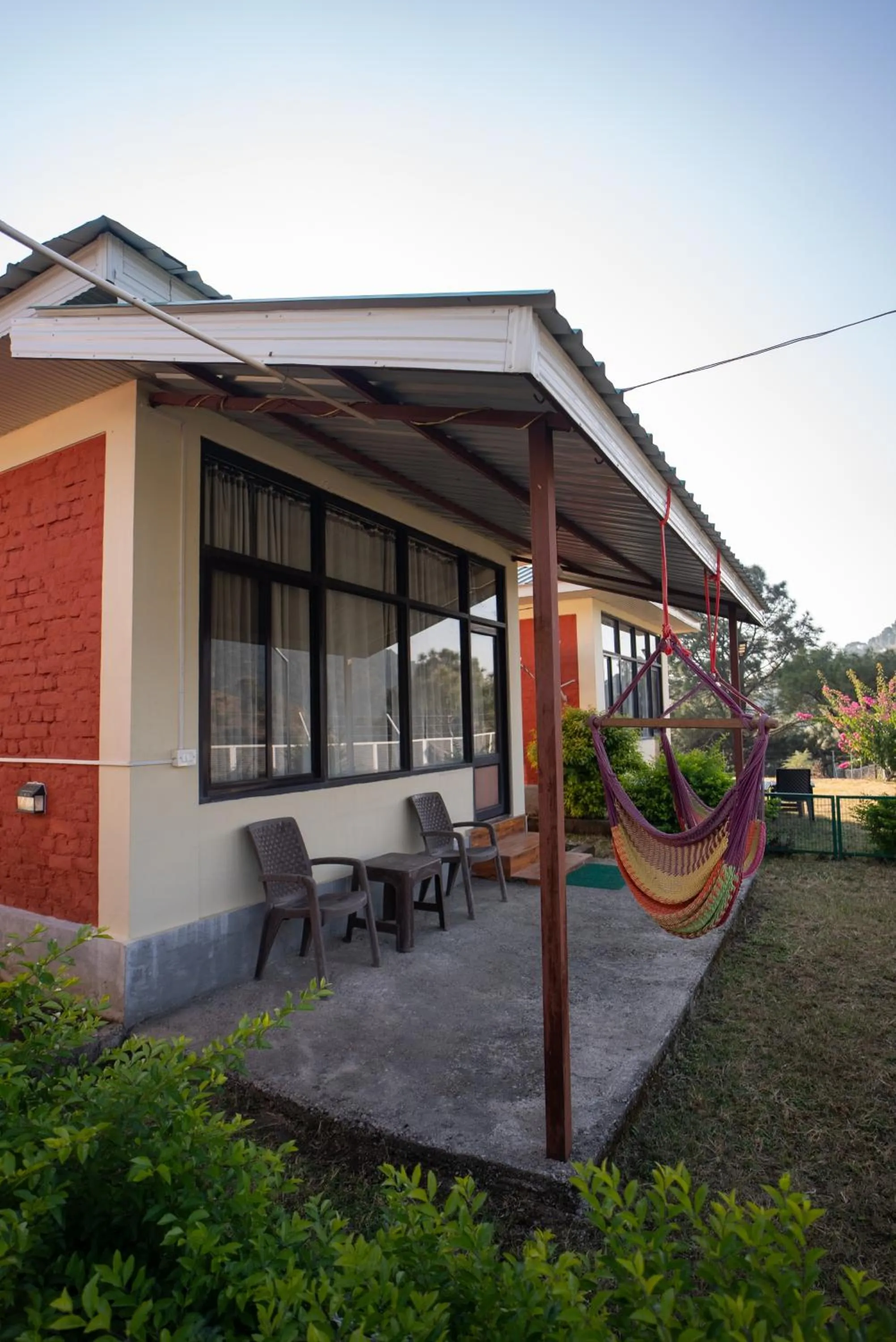 Balcony/Terrace in Dhauladhar View Village Resort
