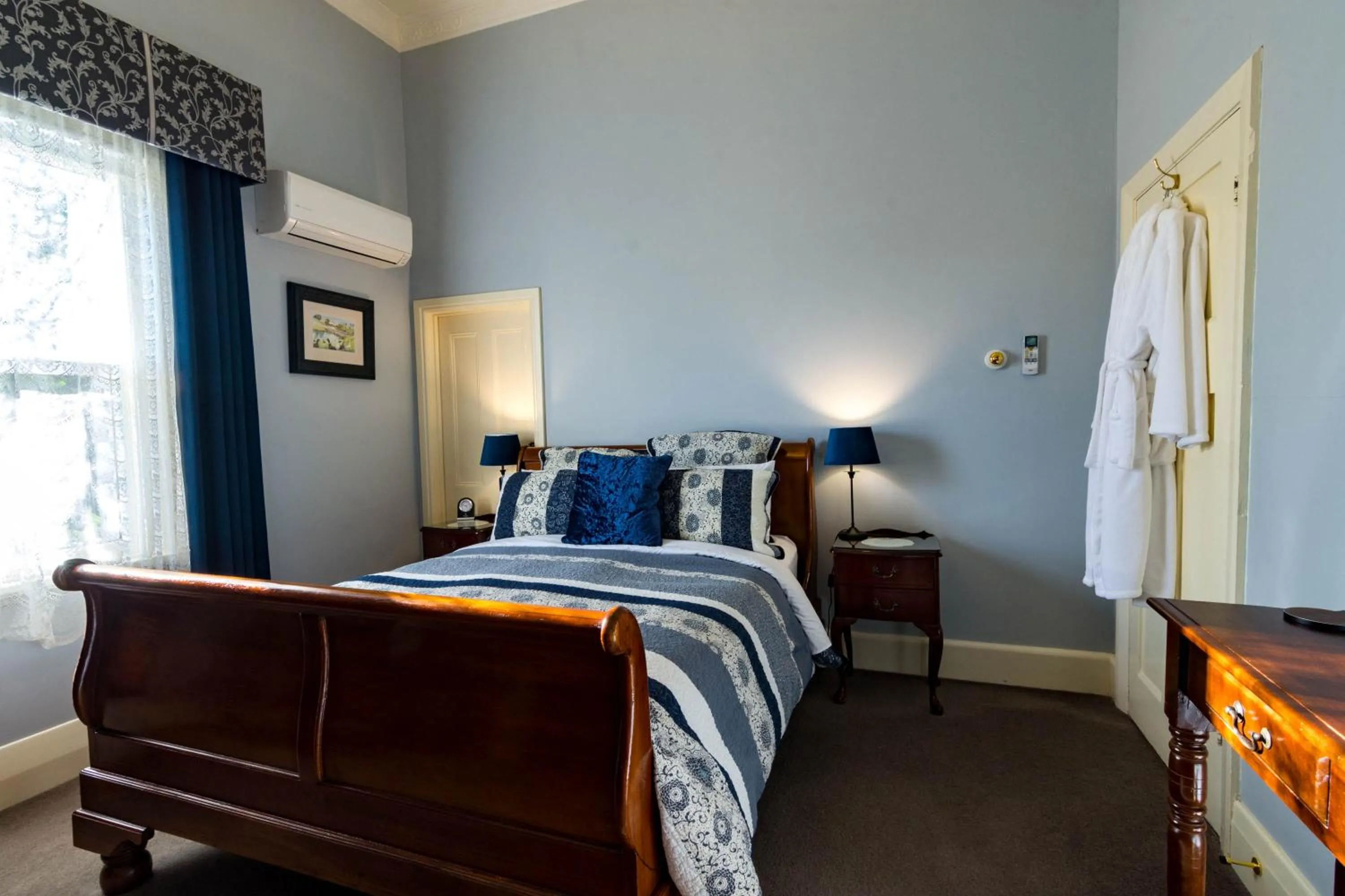 Bed in Heytesbury House