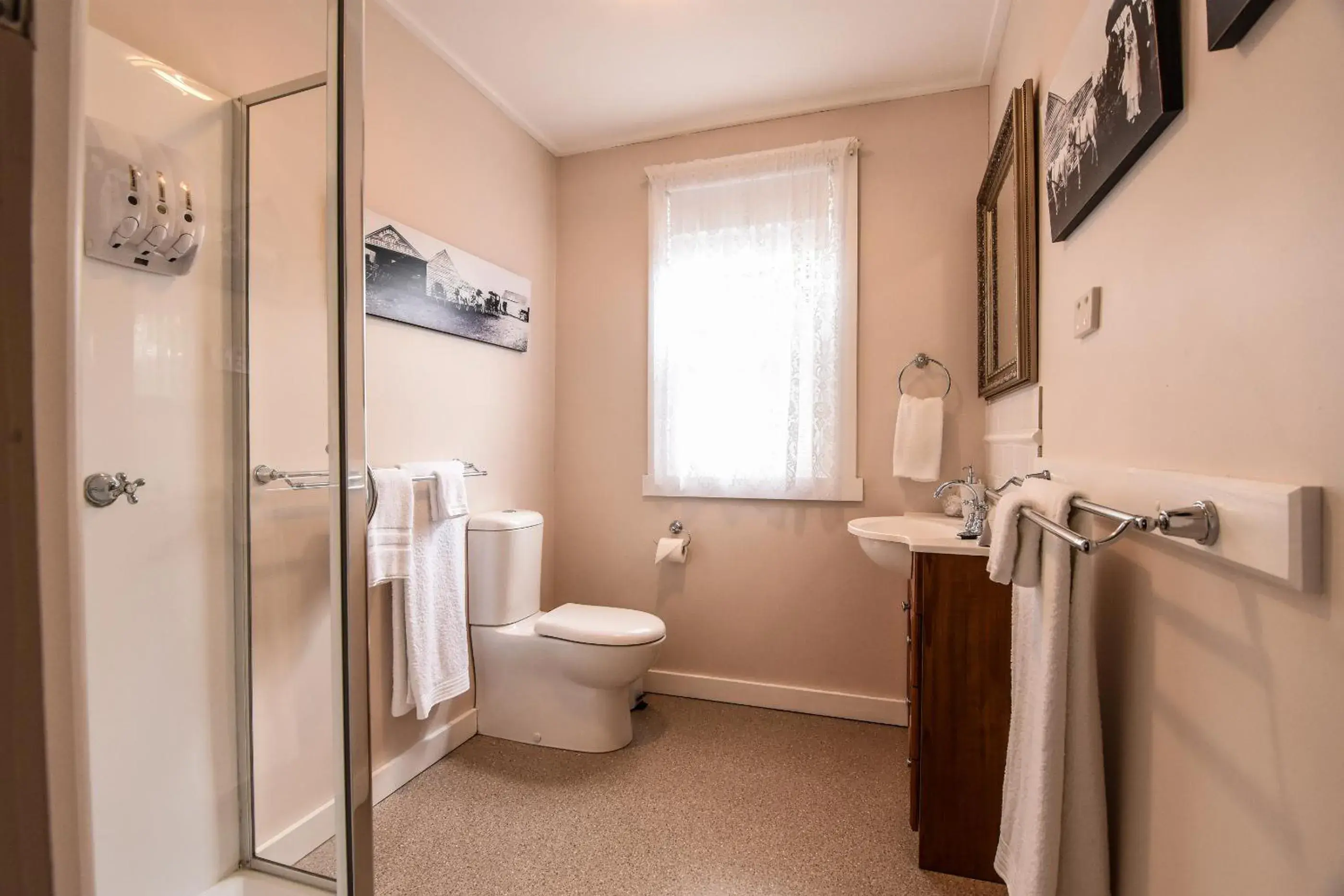 Family Suite in Heytesbury House Family Suite in Heytesbury House