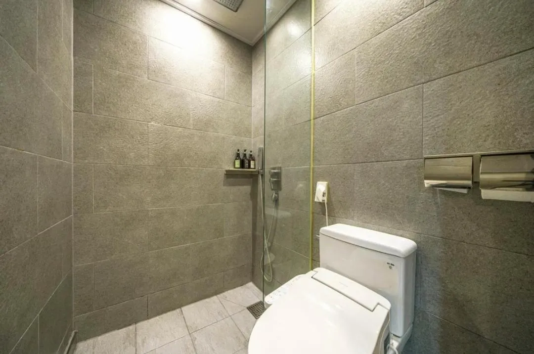 Bathroom in Brown-Dot Hotel Gwangalli beach