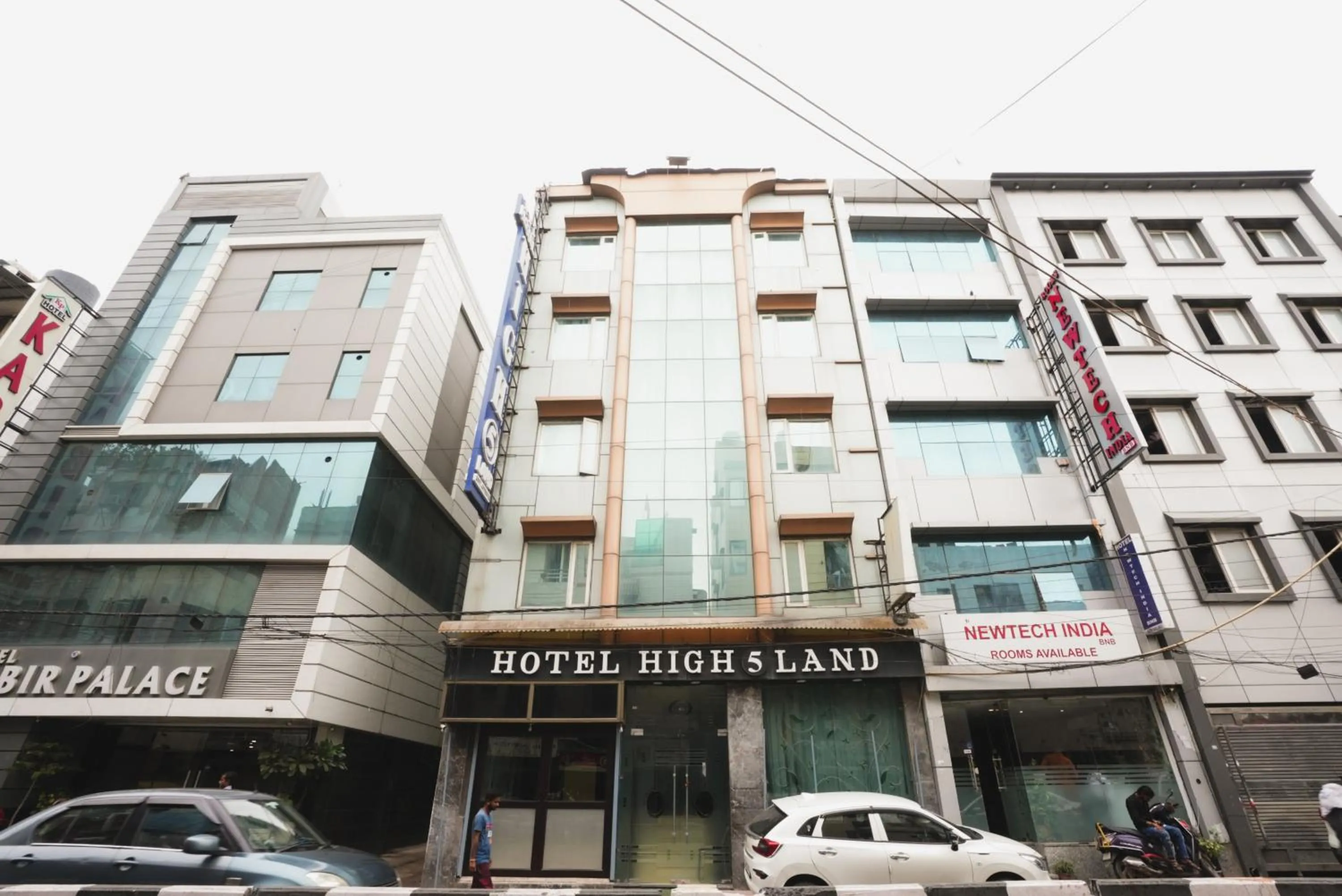 Property building in Hotel High 5 Land