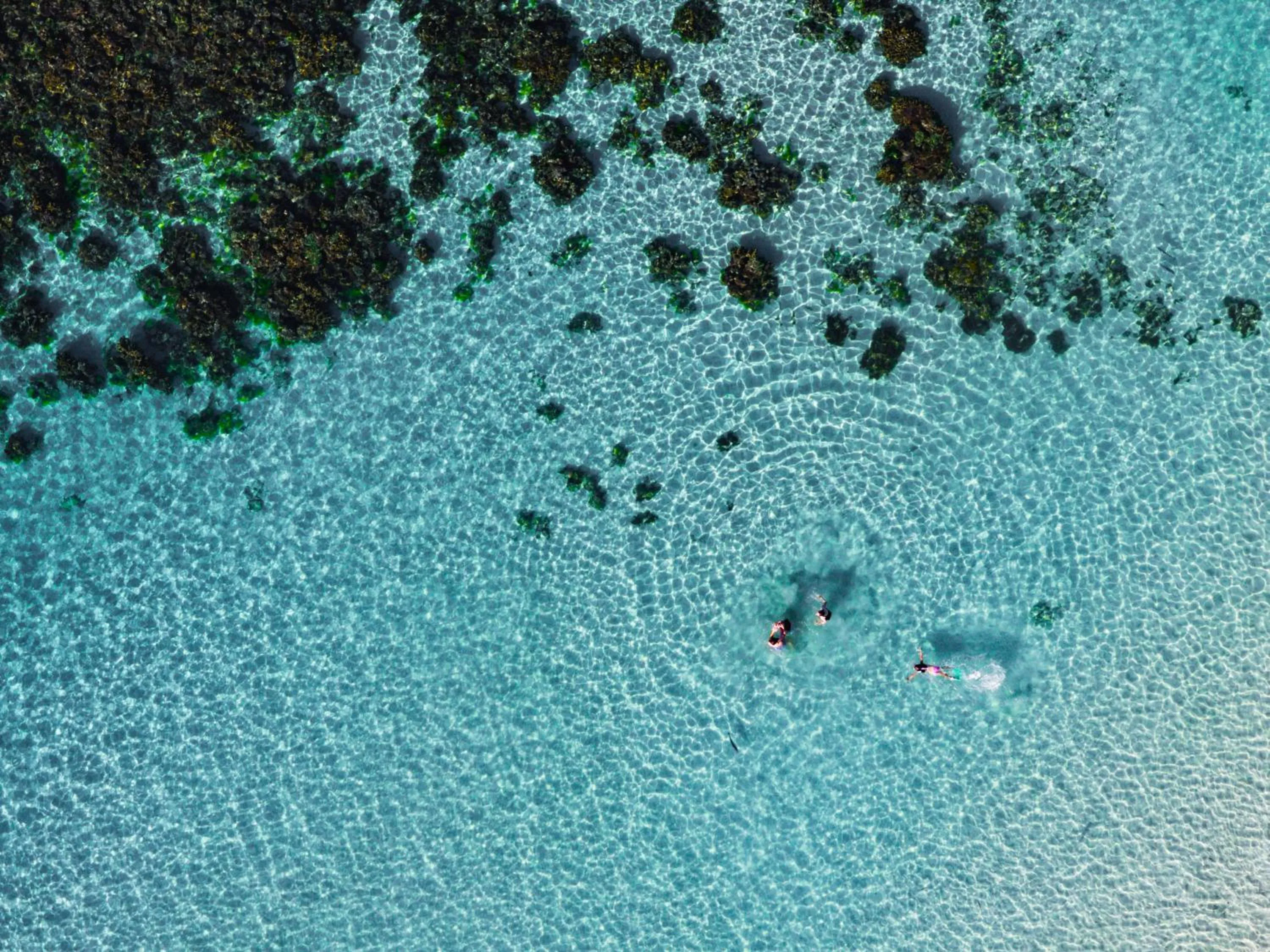 Beach in Lorhiti Apartments