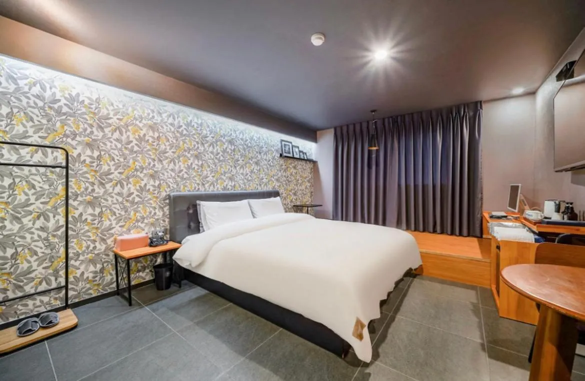 Brown Dot Hotel Daeyeon