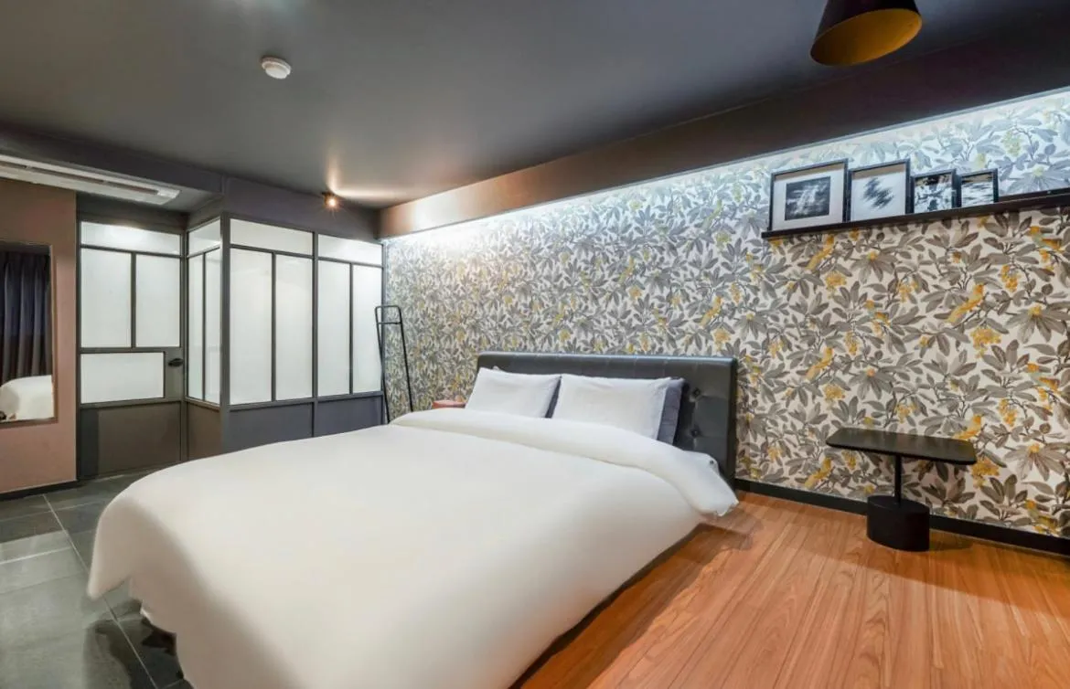 Brown Dot Hotel Daeyeon