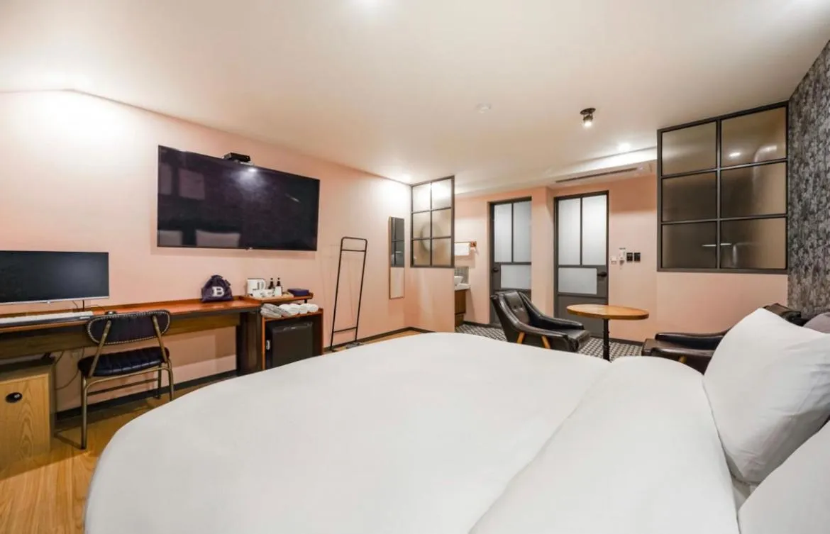 Brown Dot Hotel Daeyeon