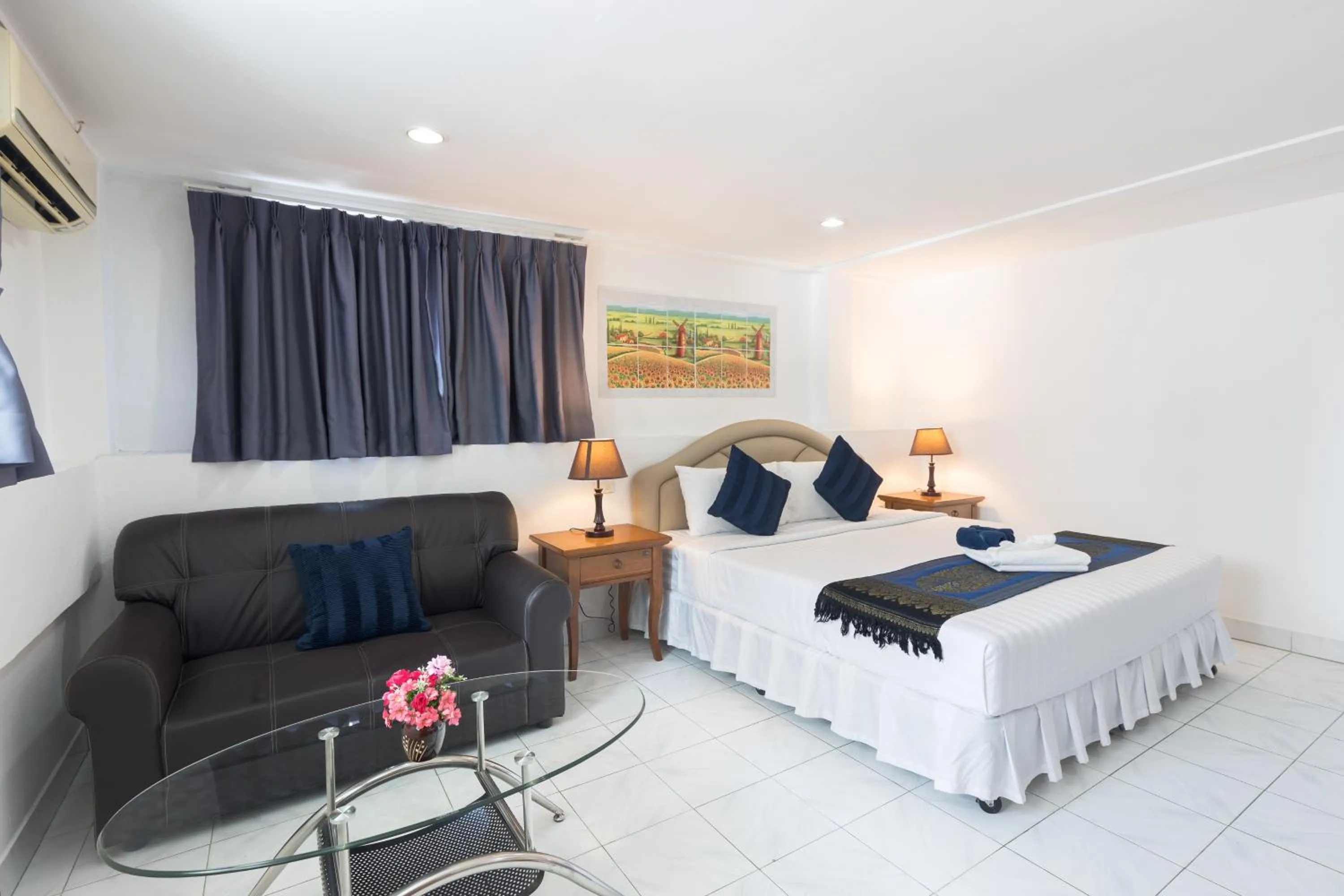 Bed in Bevans Place Karon