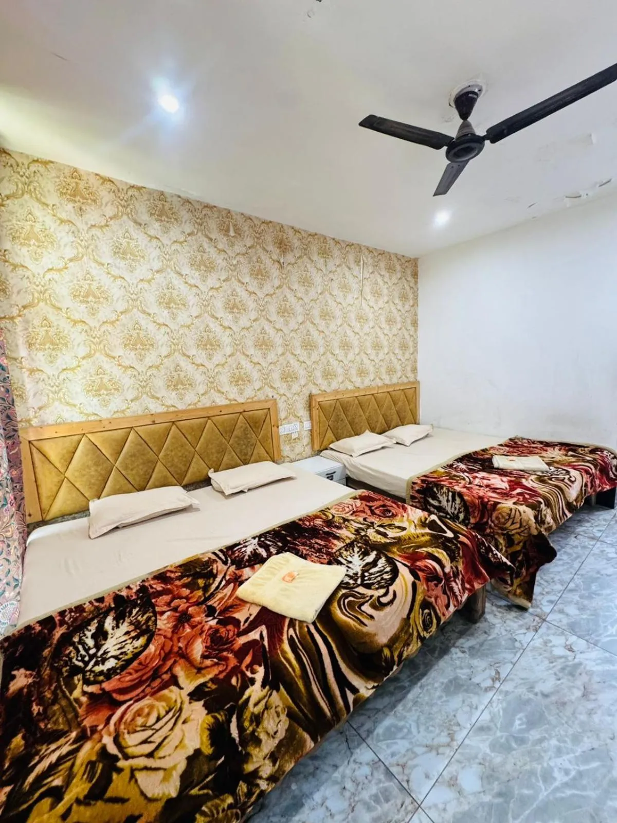 Bed in Lakes and peaks