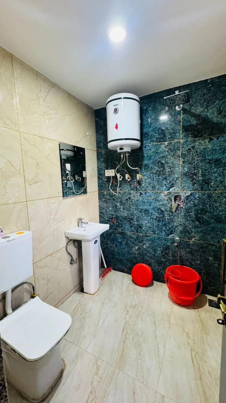 Toilet in Lakes and peaks