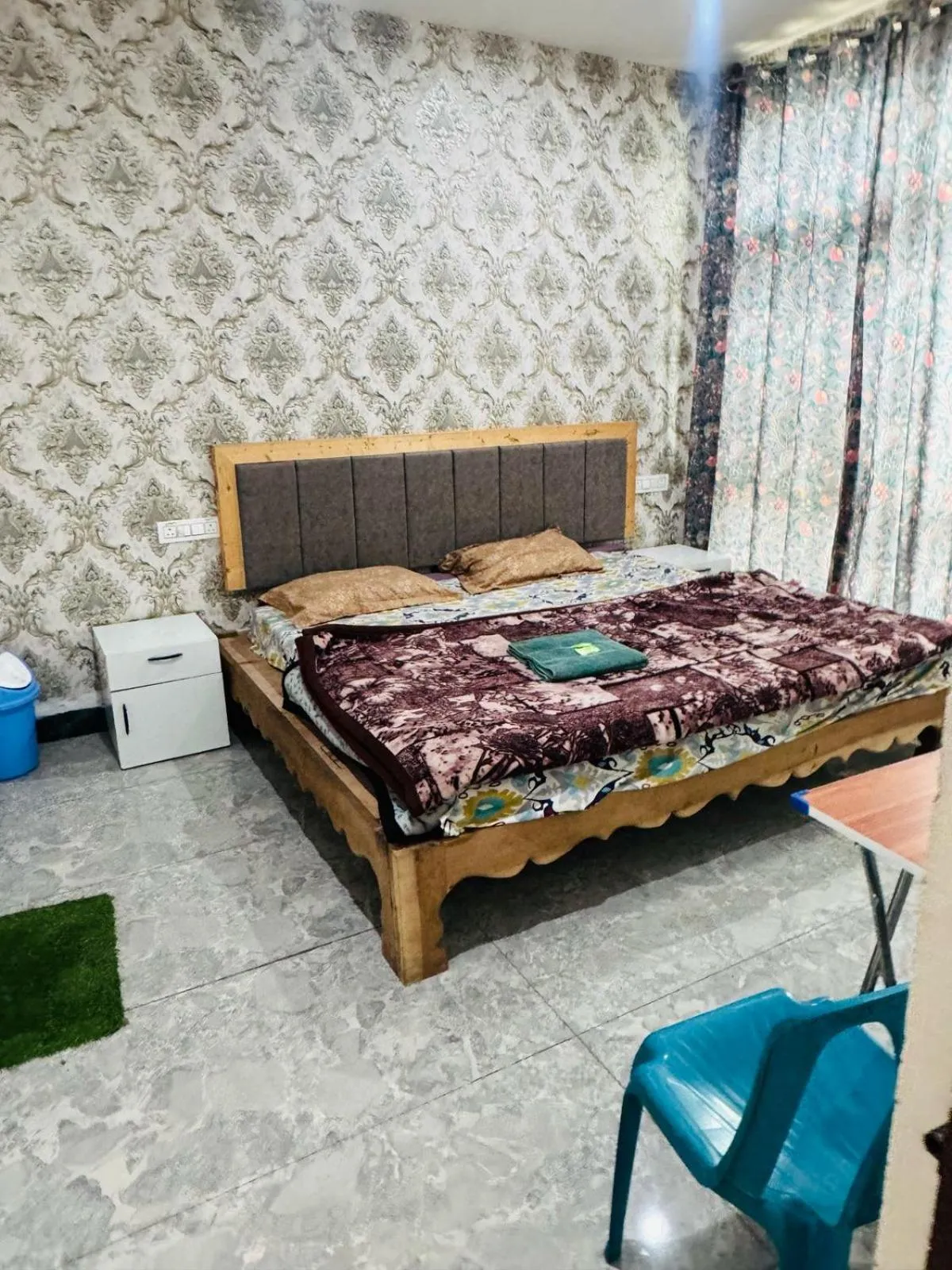 Bed in Lakes and peaks