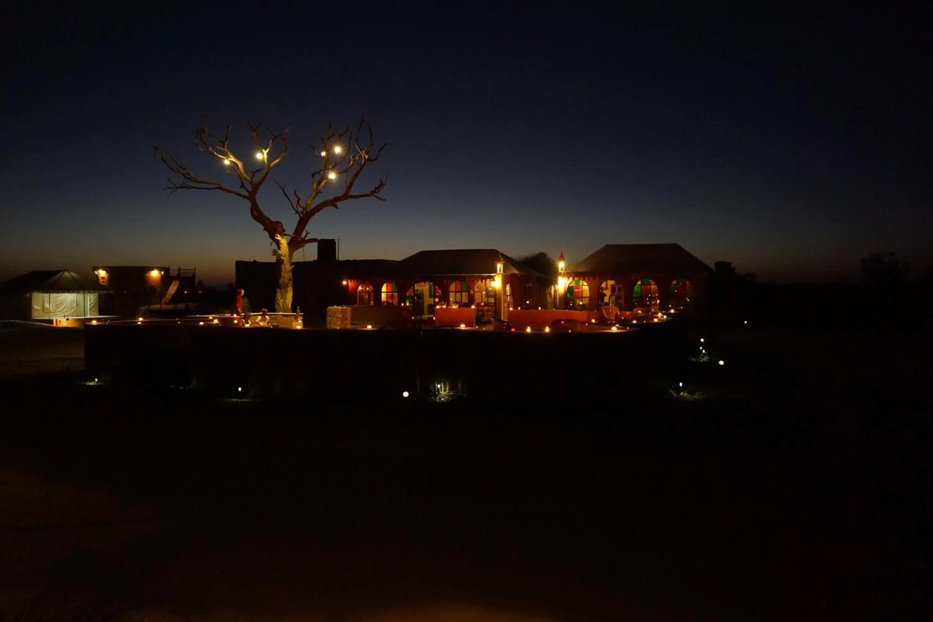 Area and facilities in Damodra Desert Camp