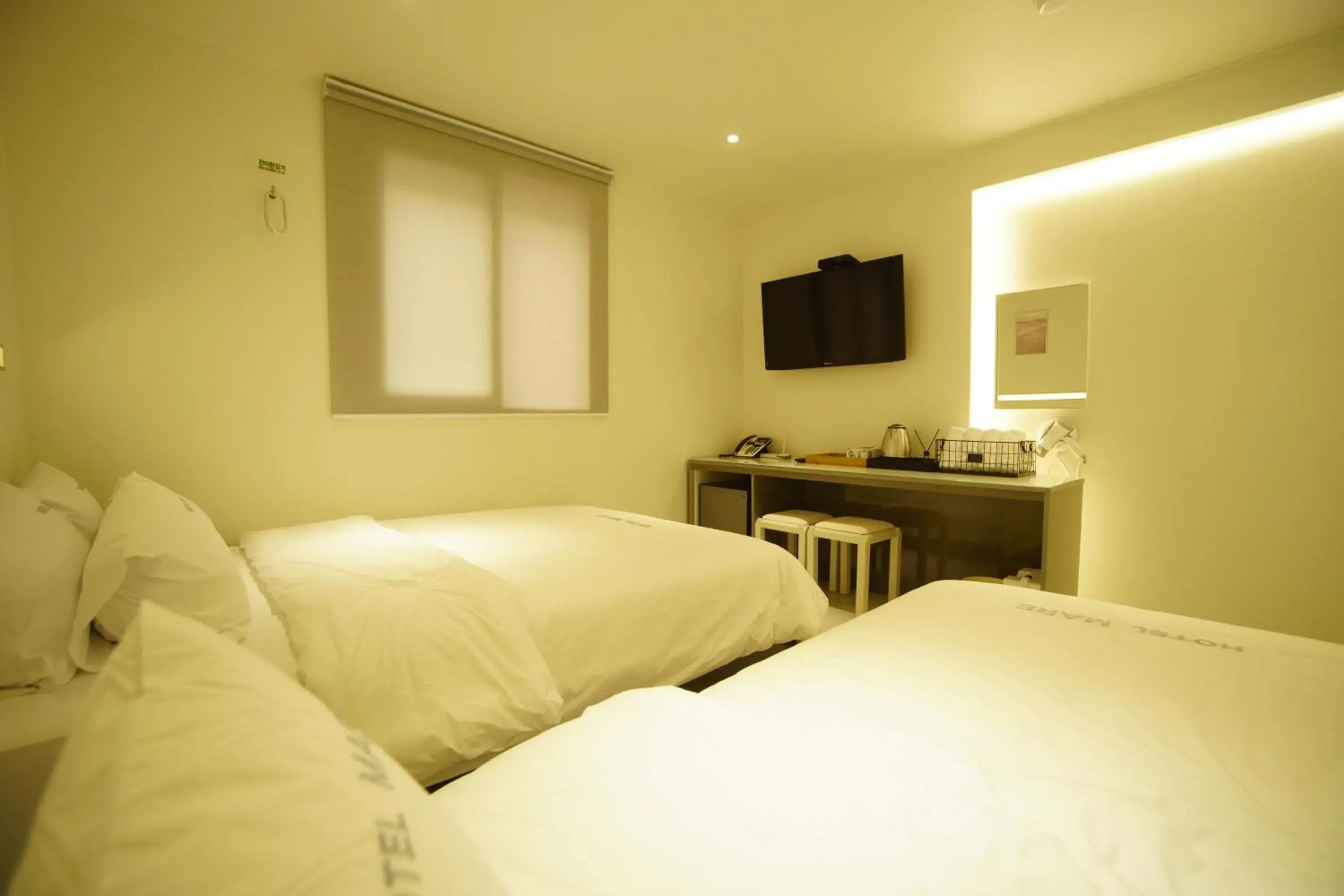 Standard Twin Room in Hotel MARE Standard Twin Room in Hotel MARE