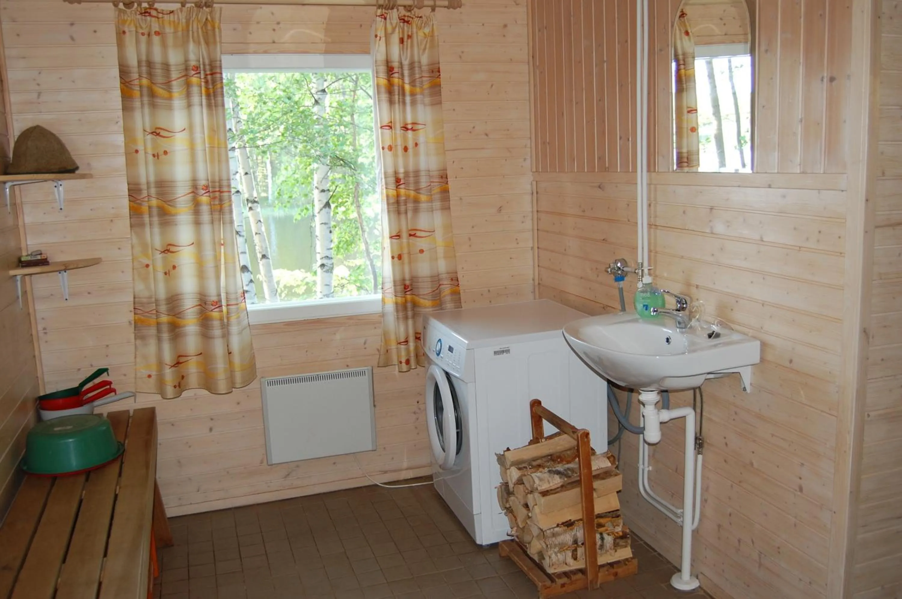 Bathroom in Lomasaaret Cottages