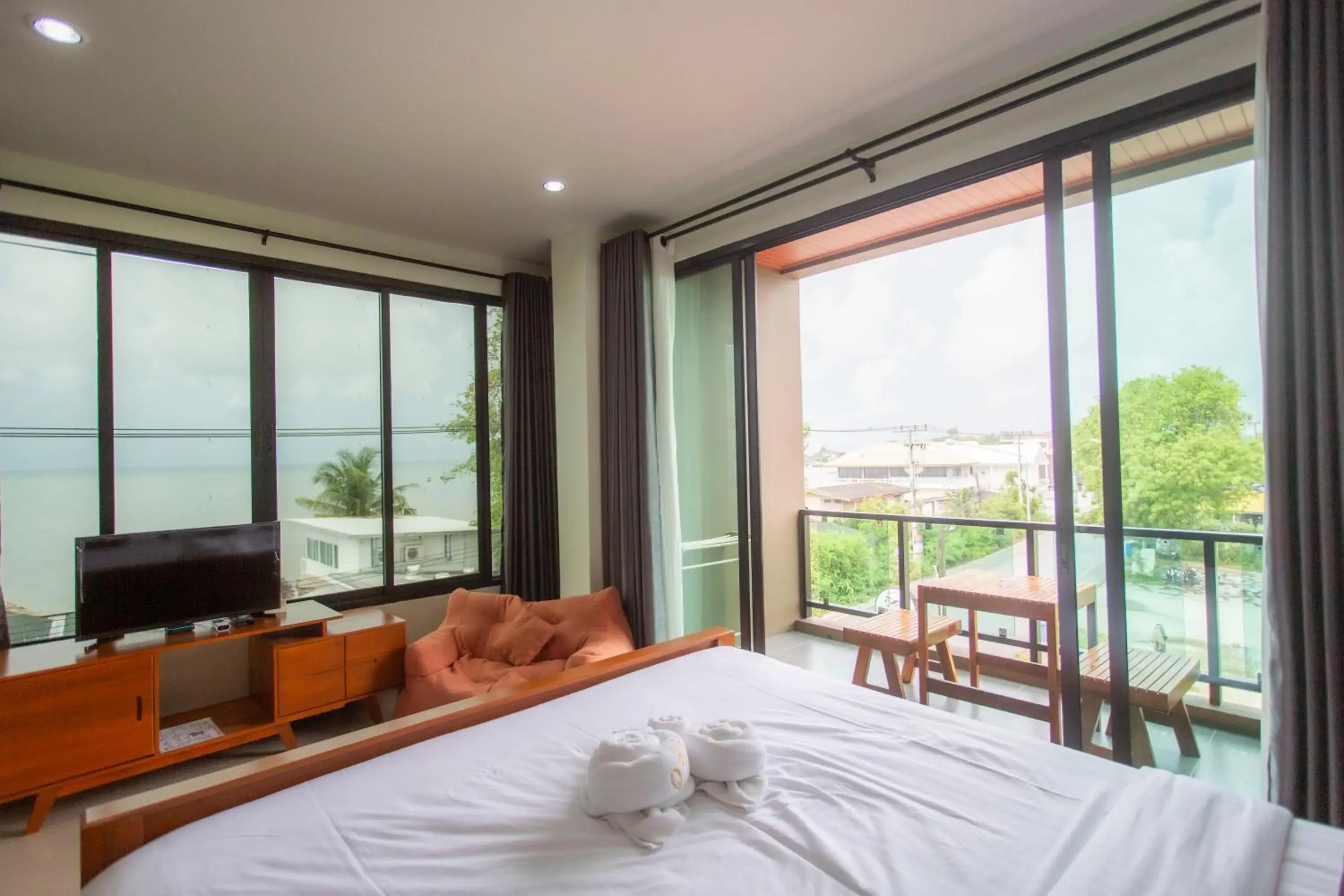 Deluxe Double Room with Balcony and Sea View in Triple O Phala Beach Deluxe Double Room with Balcony and Sea View in Triple O Phala Beach