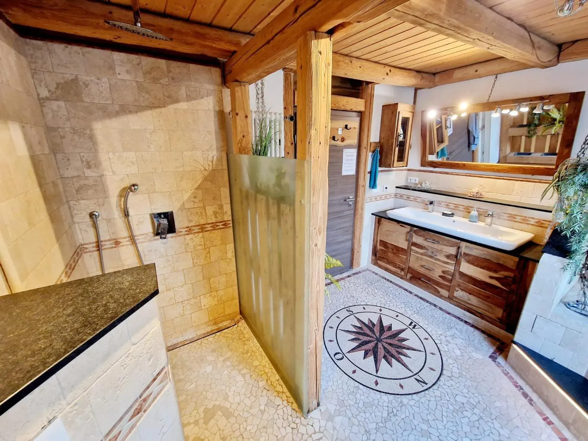 Double Room in Wood & Stone Lodge 2 Double Room in Wood & Stone Lodge 2