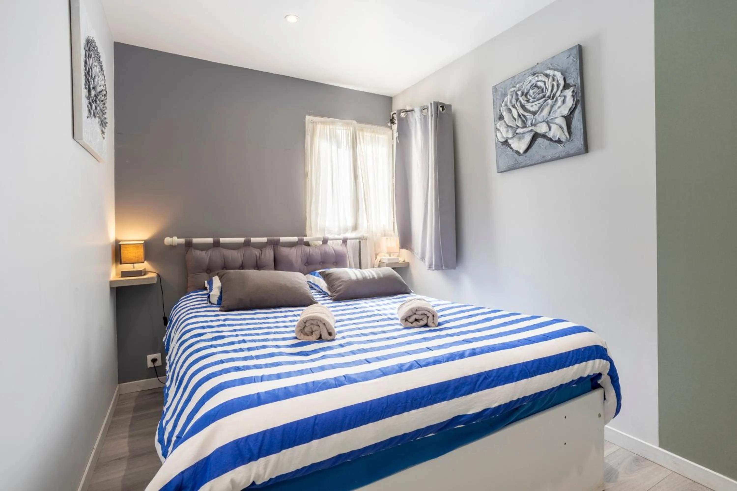 Living room, Bed in L' Eclose Ty Gwen