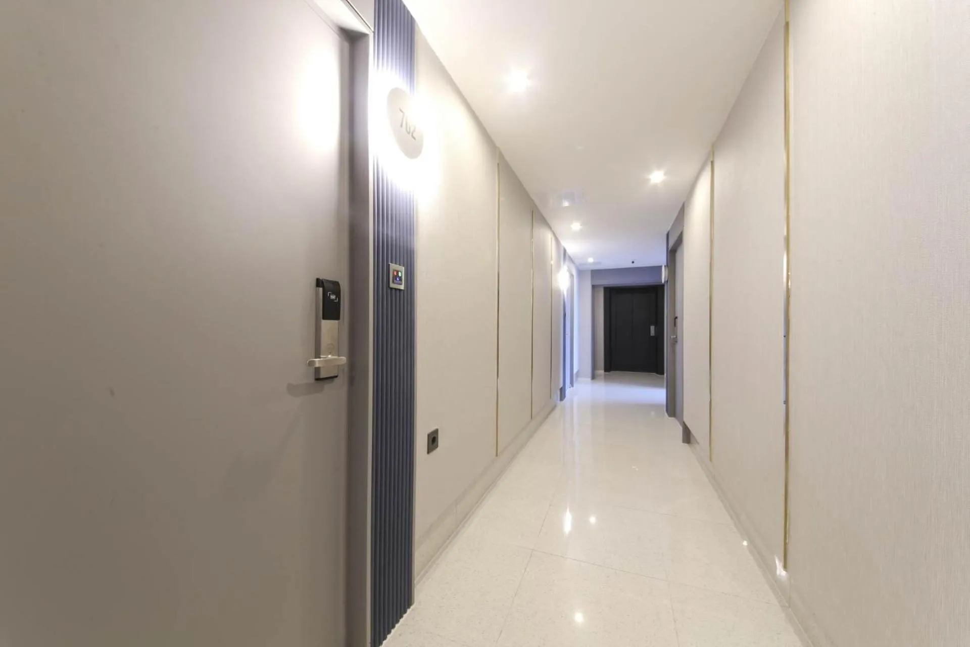 Property building in ND 1226 Hotel