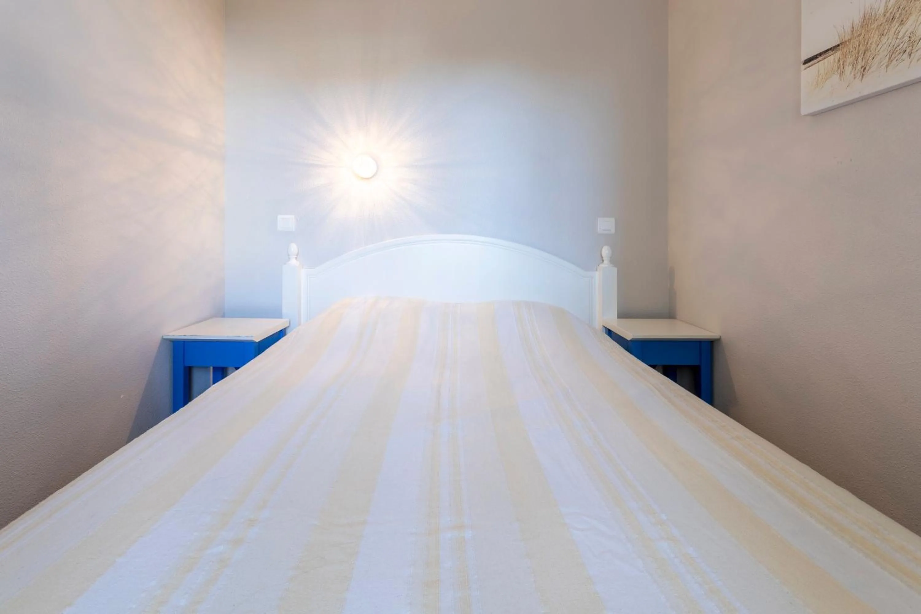 Living room, Bed in L' Eclose Cap Marine