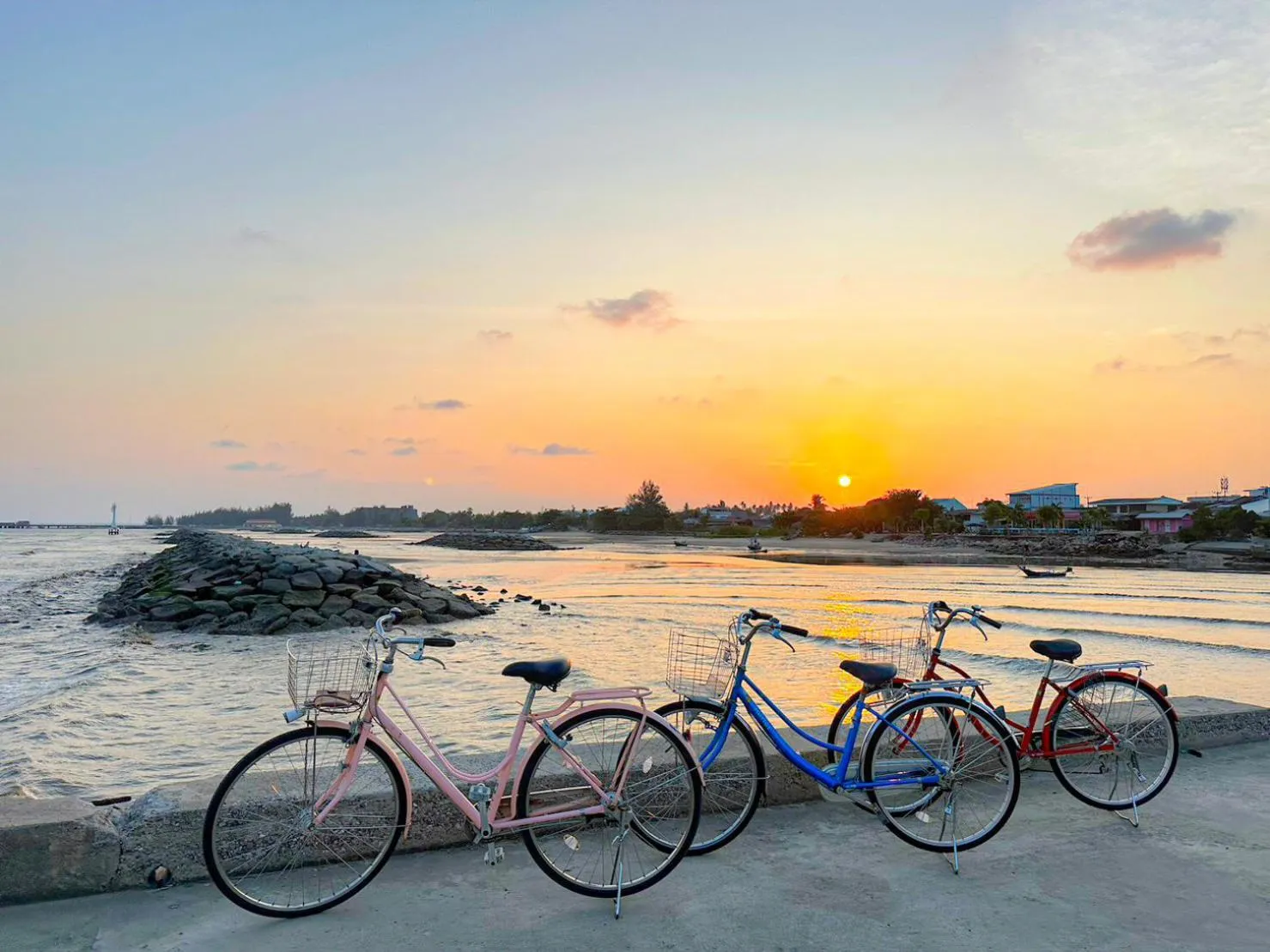 Cycling in Anika boutique - อัณณิกา บูทีค