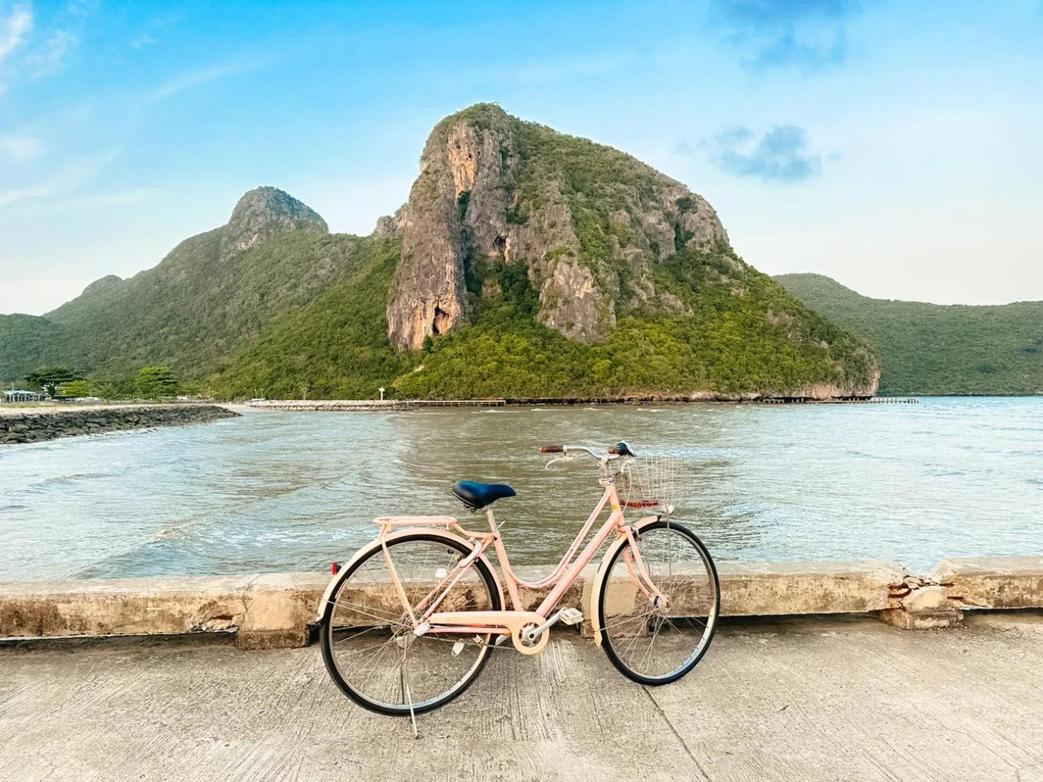 Nearby landmark in Anika boutique - อัณณิกา บูทีค