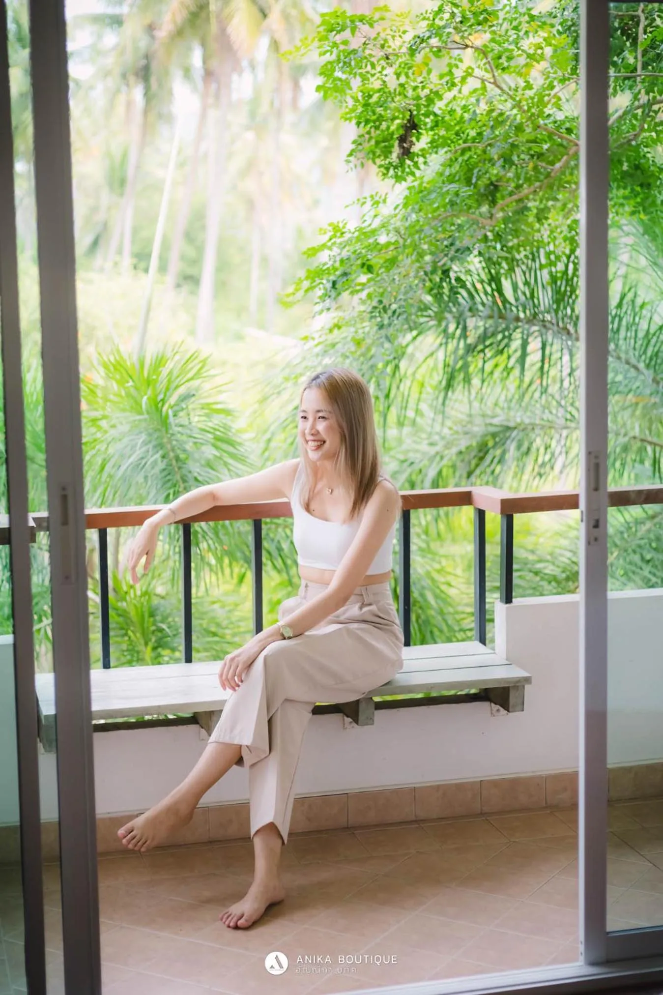 People in Anika boutique - อัณณิกา บูทีค