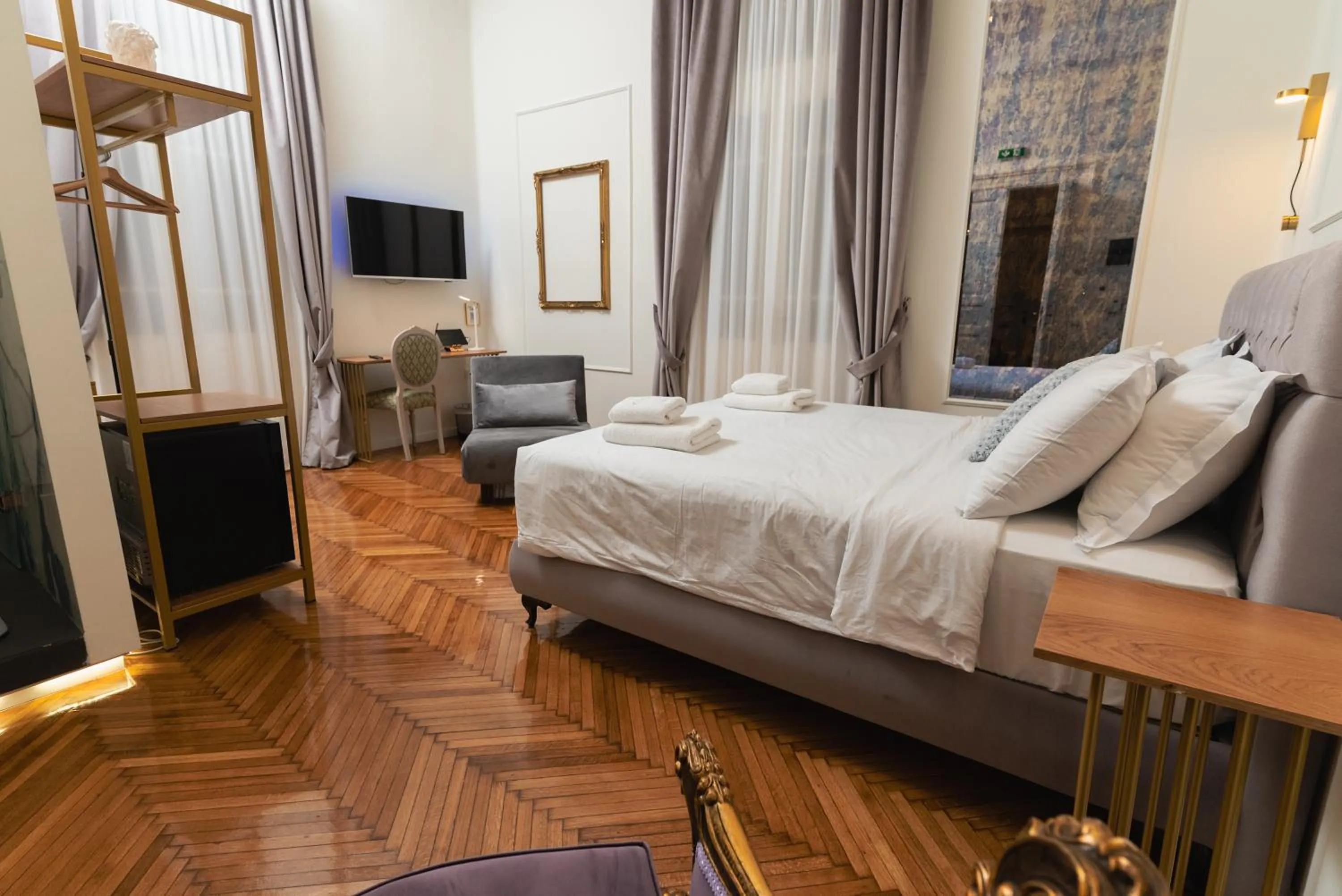Photo of the whole room, Bed in Villa Clio, a Luxury Collection