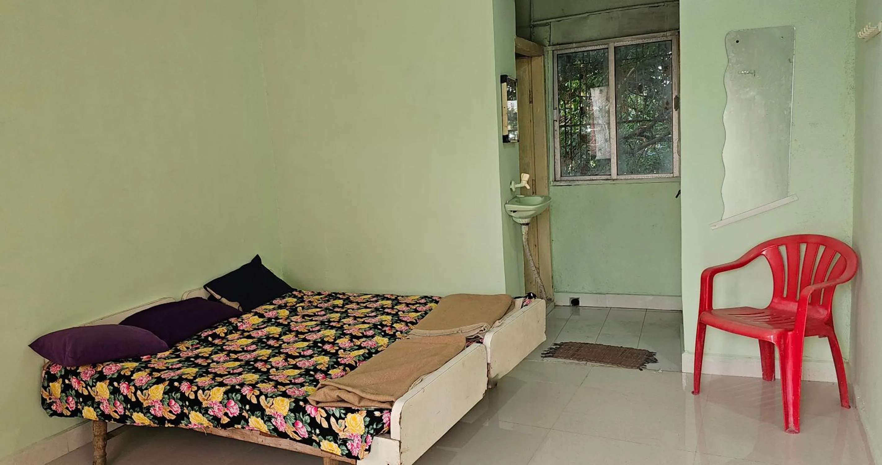 Bed in Hotel HillView, Junagadh
