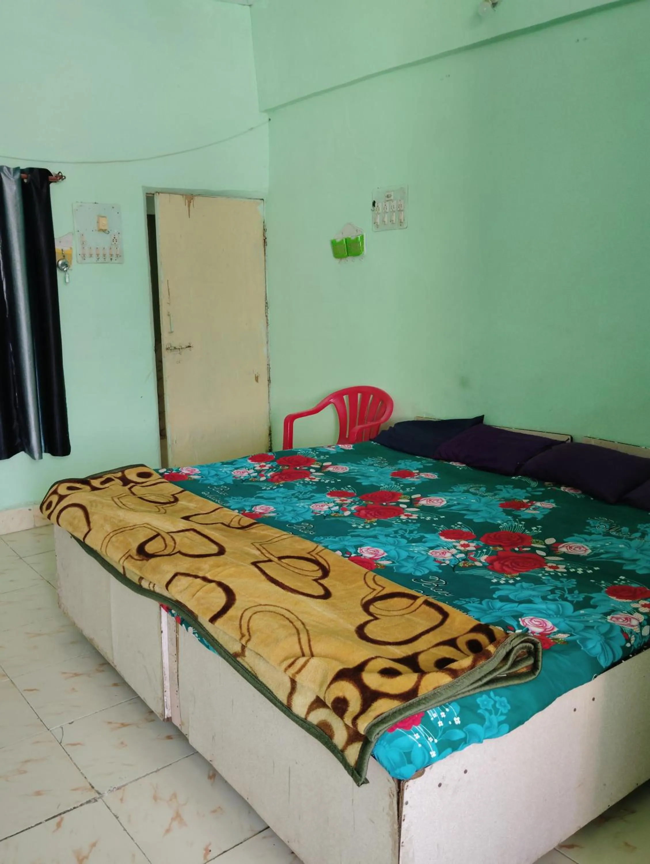 Bed in Hotel HillView, Junagadh