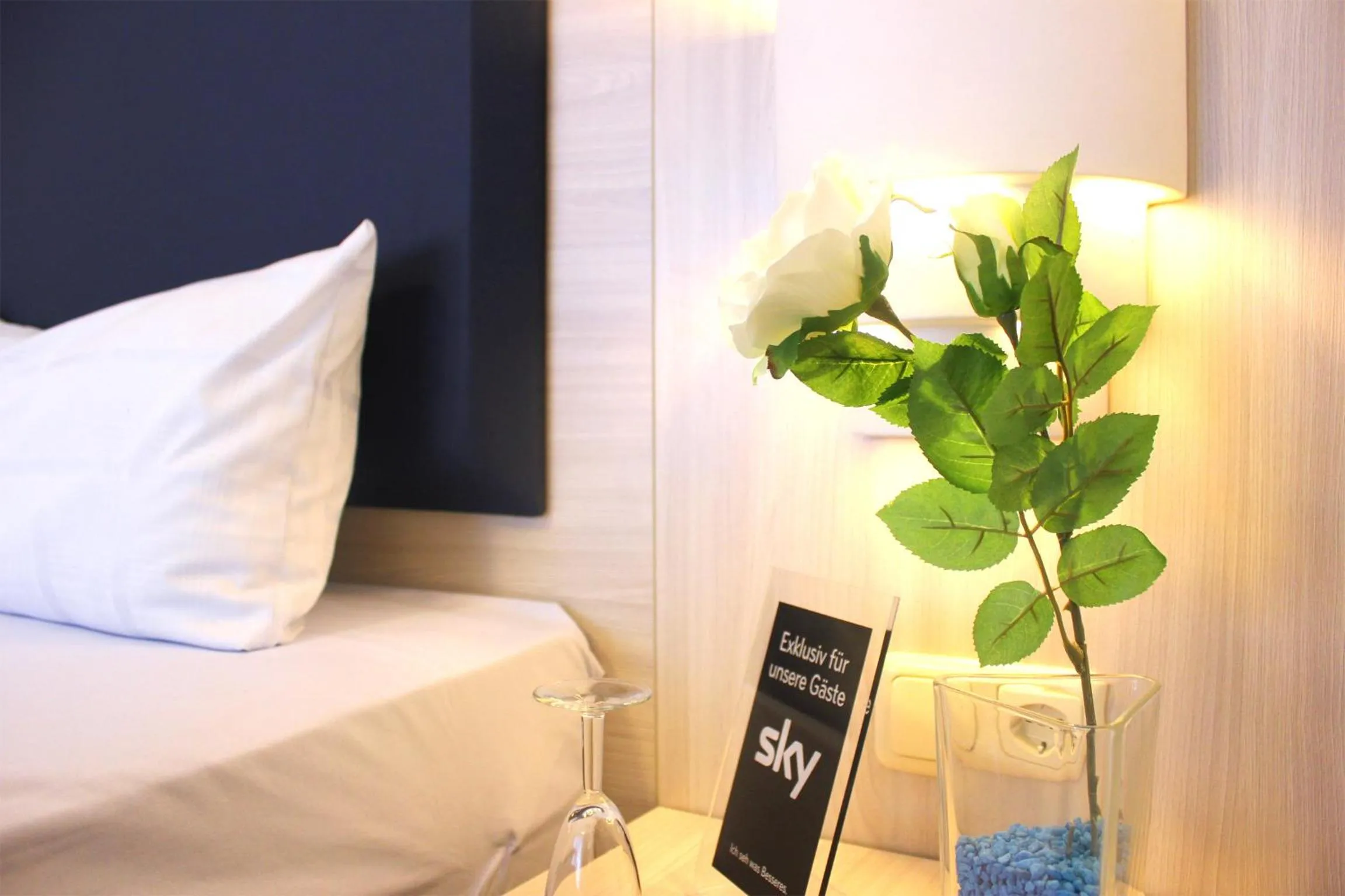 TV and multimedia, Bed in Hotel Altenwerder Hof