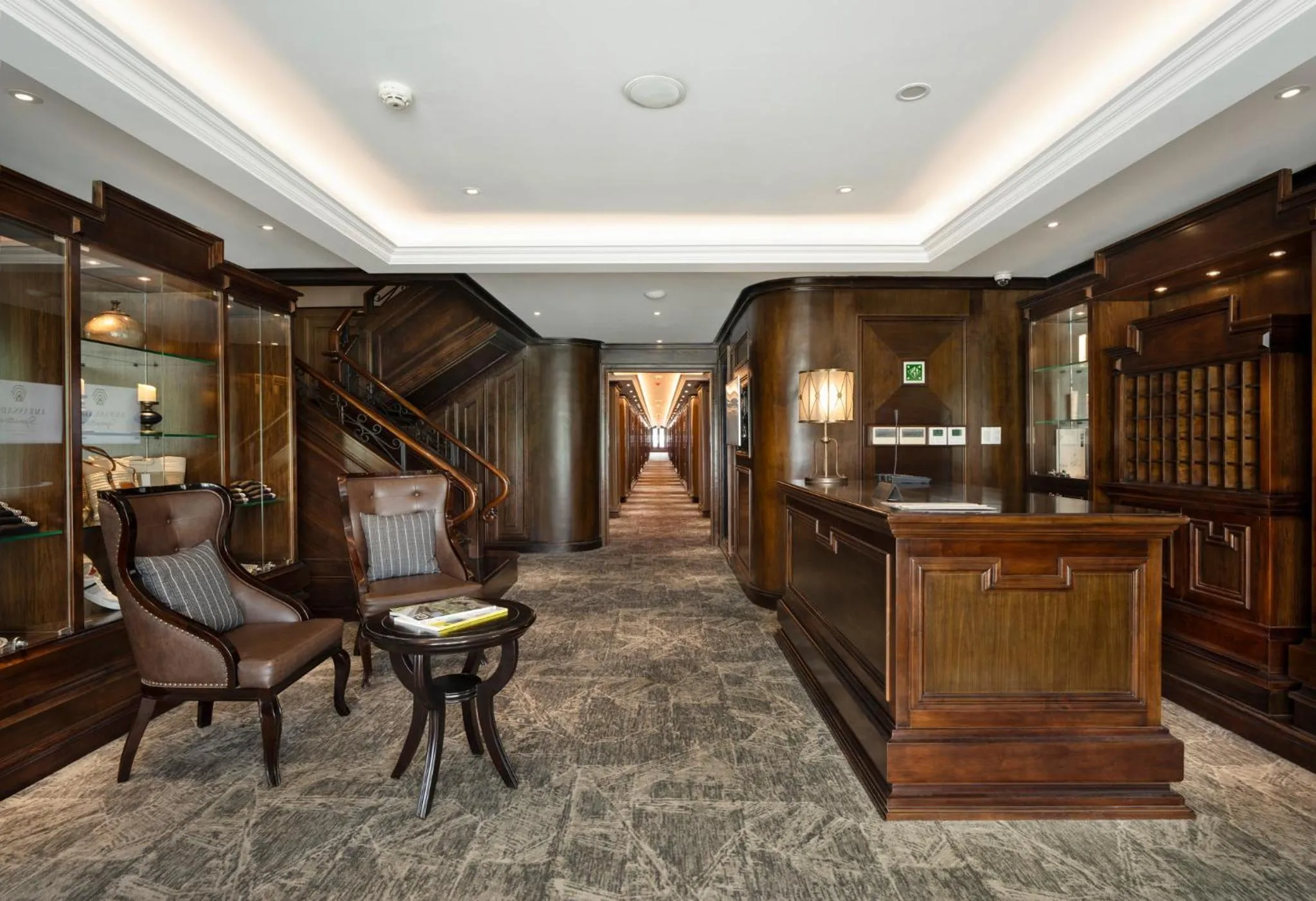 Lobby or reception in Ambassador Signature Cruise - Lan Ha Bay