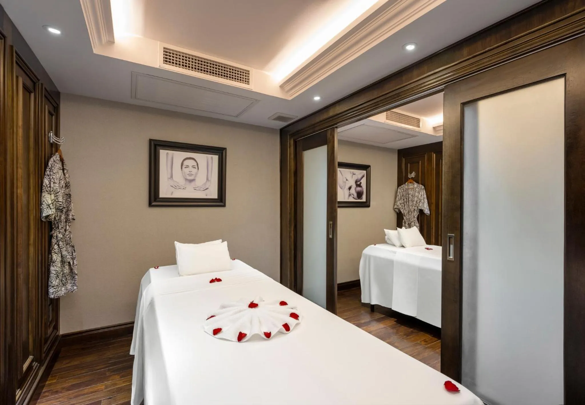 Spa and wellness centre/facilities, Bed in Ambassador Signature Cruise - Lan Ha Bay