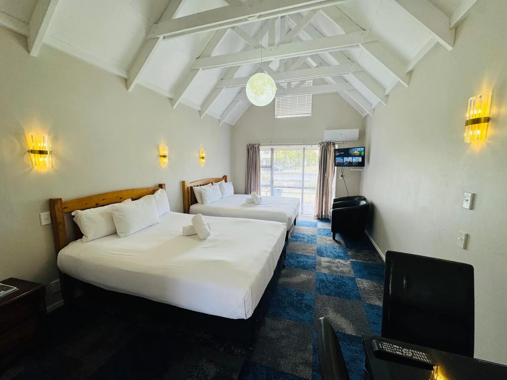 Bed in Apex on Fenton