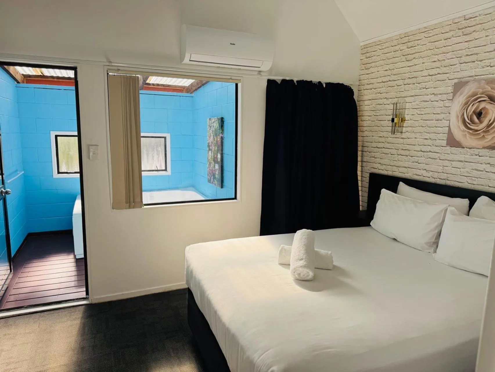 Bed in Apex on Fenton