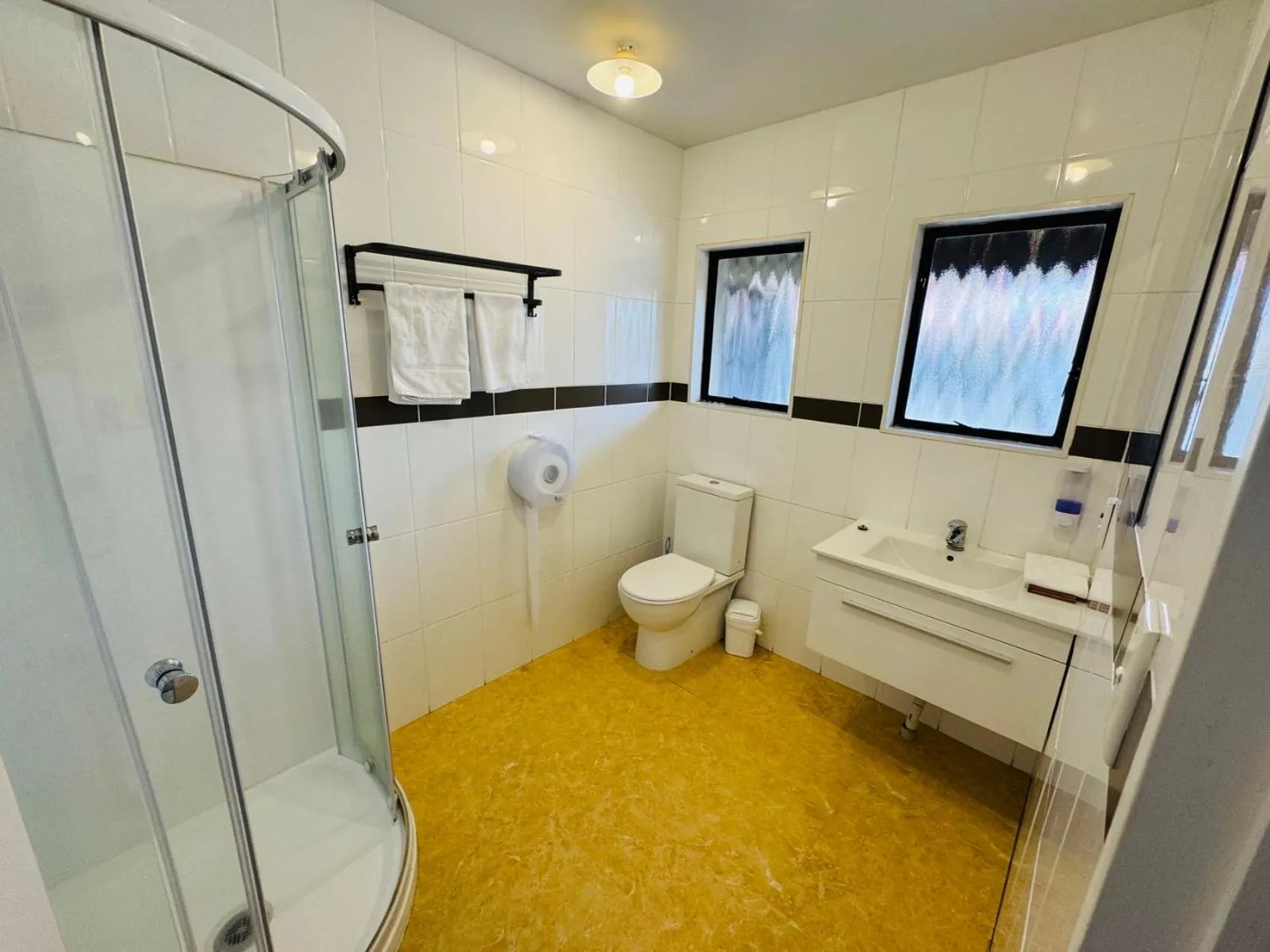 Shower in Apex on Fenton