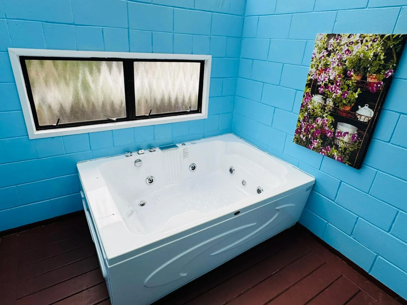 Bath in Apex on Fenton