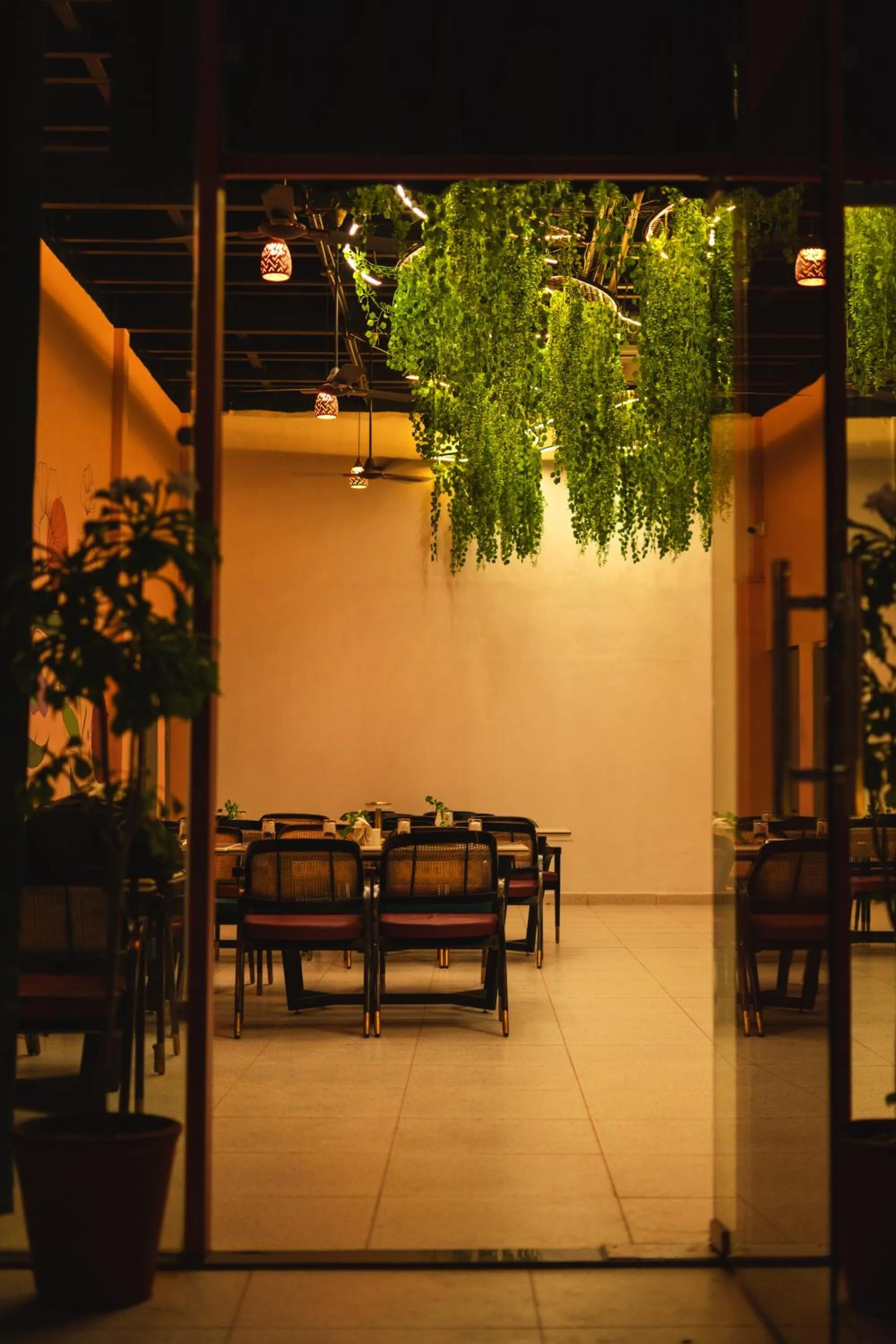 Restaurant/places to eat in Cosmos Westend City Centre