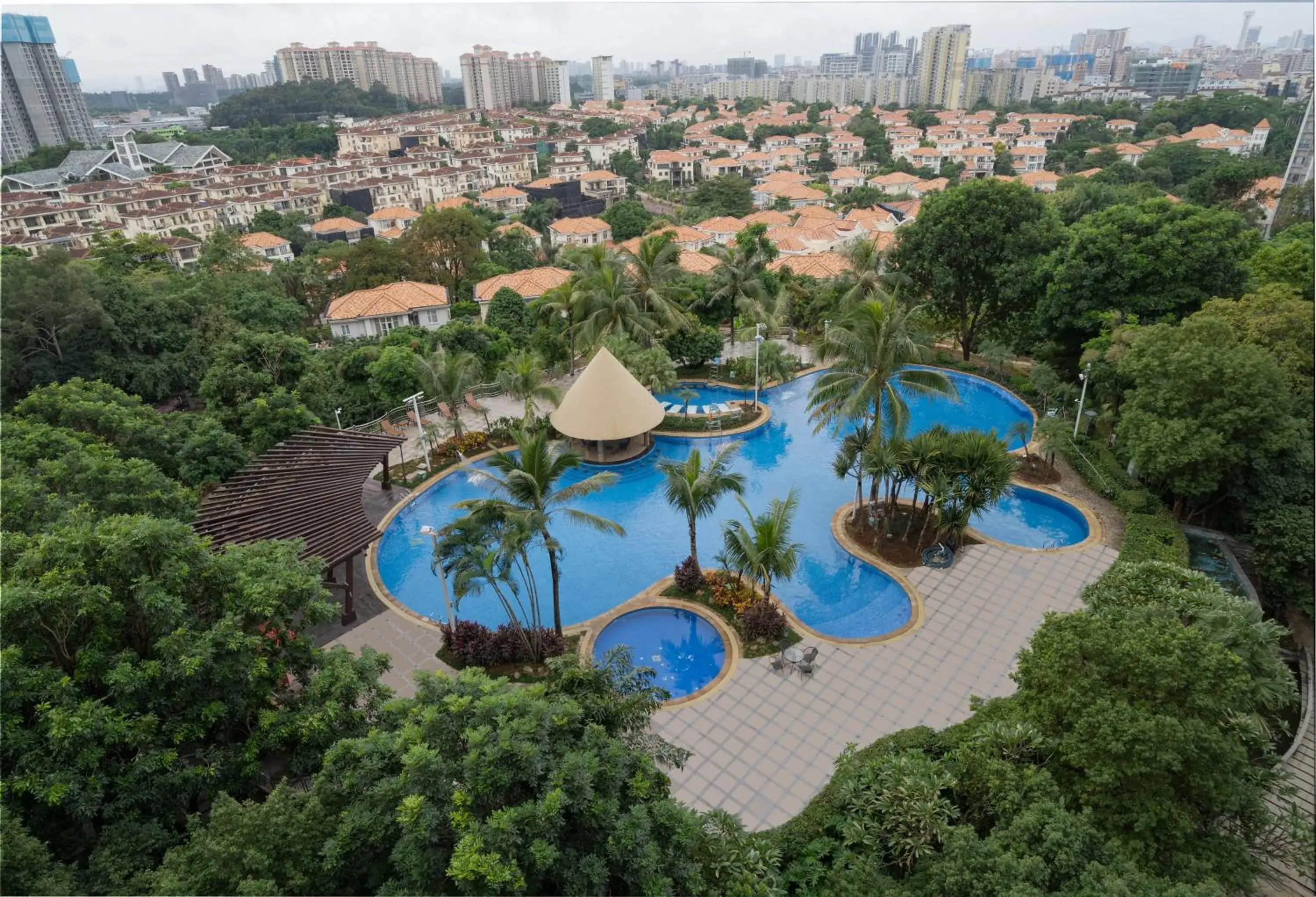 Garden view, Bird's-eye View in Royal Garden Hotel