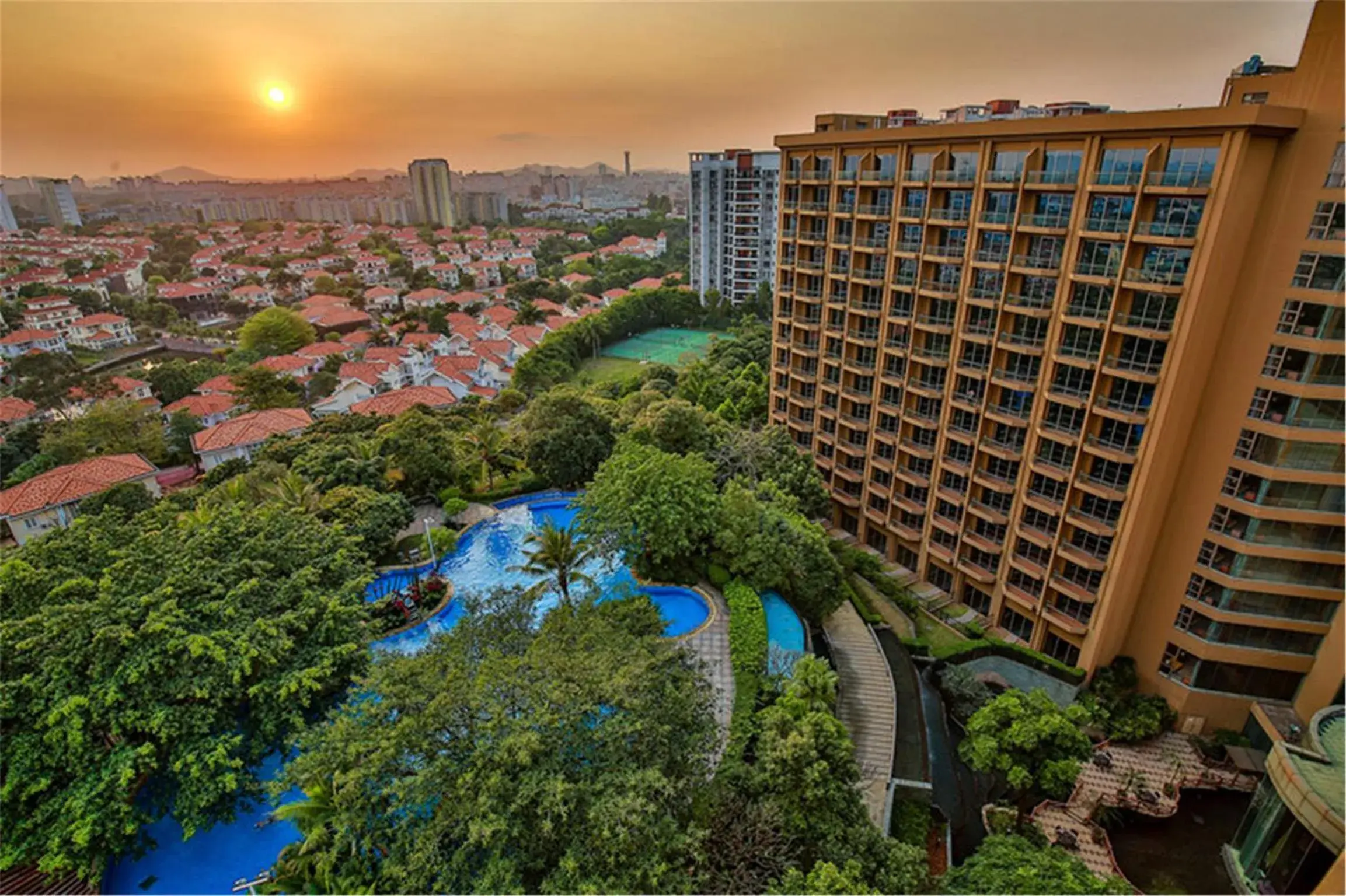 Bird's eye view in Royal Garden Hotel