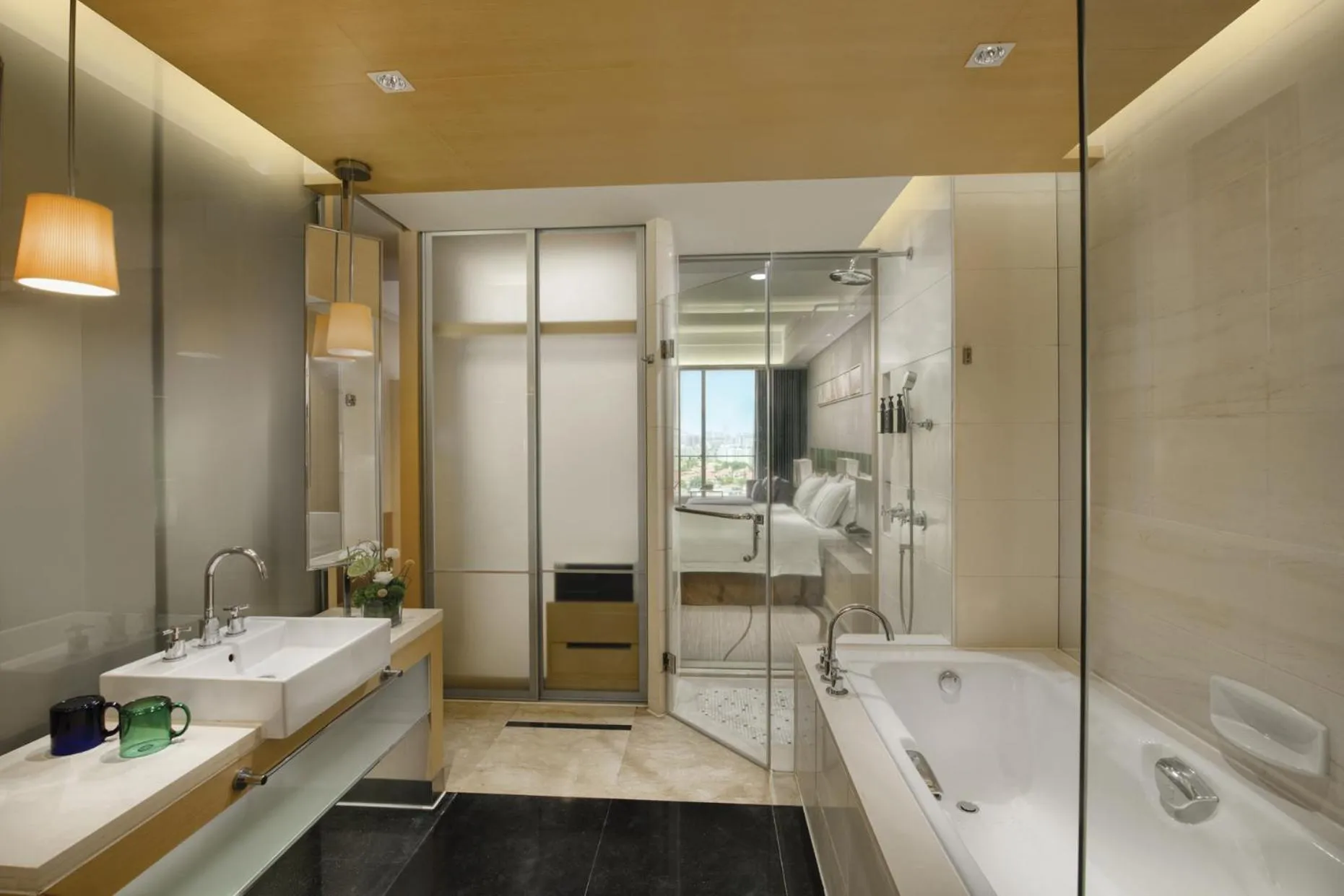 Toilet in Dongguan Royal Garden Hotel