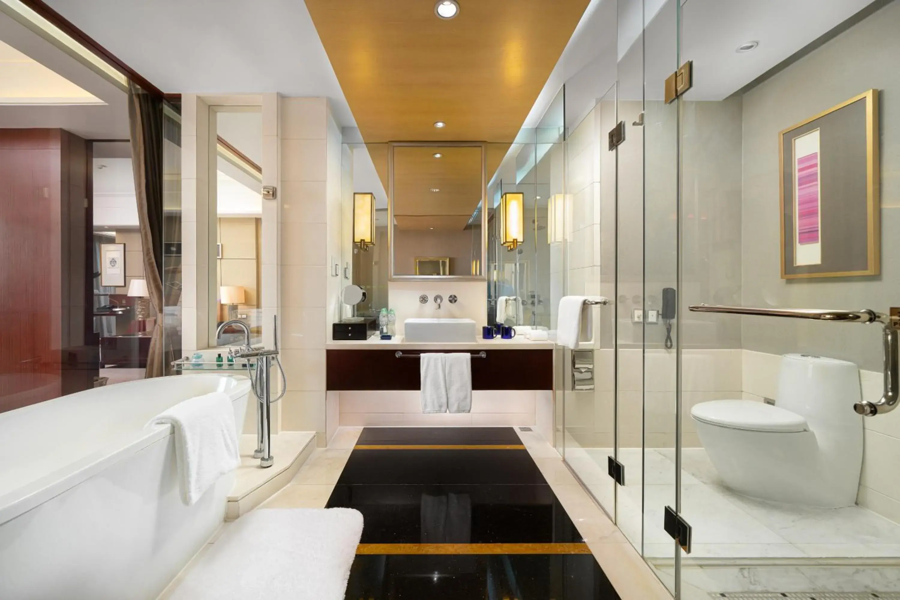 Bathroom in Royal Garden Hotel