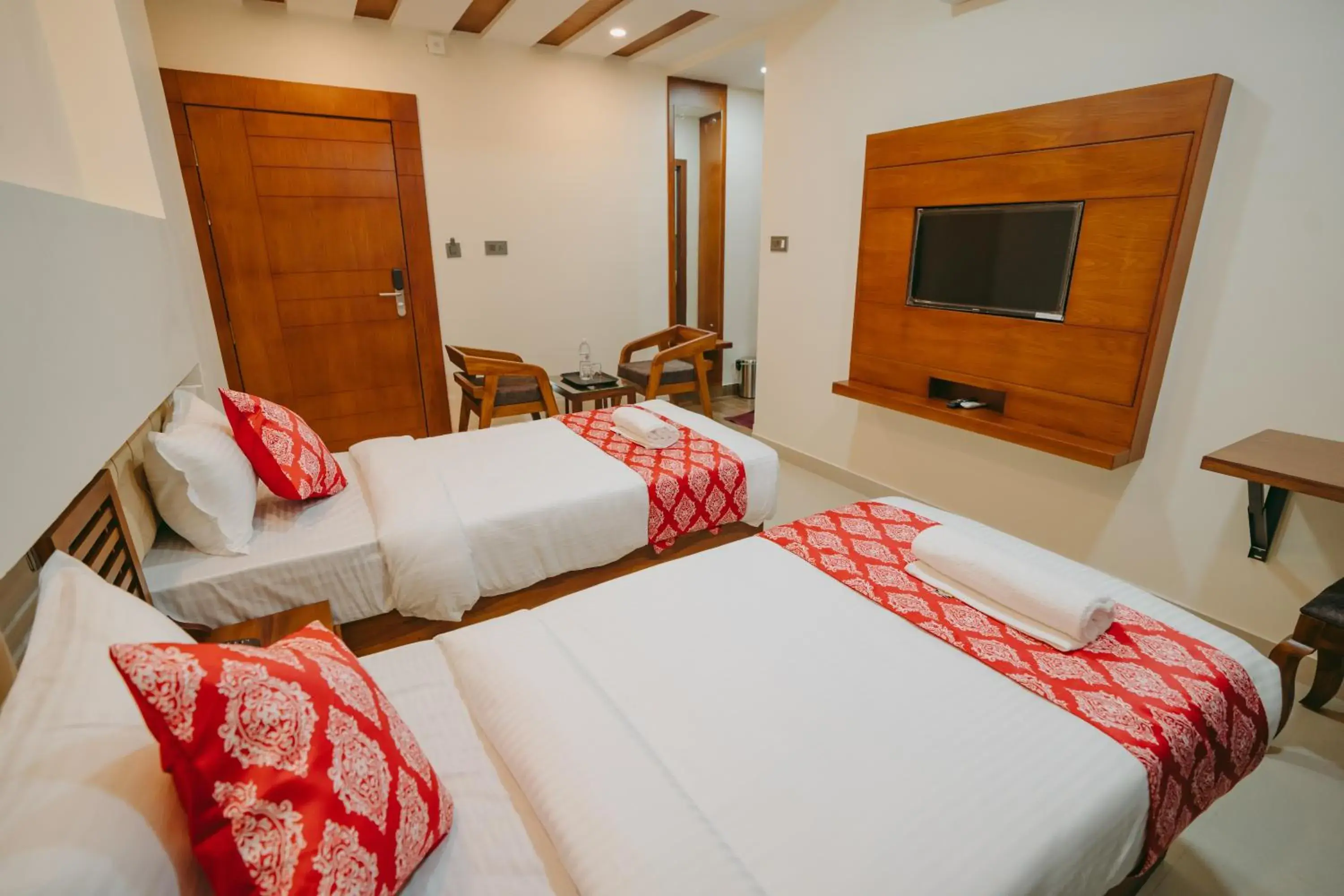 Twin Room in Saavees Residency Twin Room in Saavees Residency