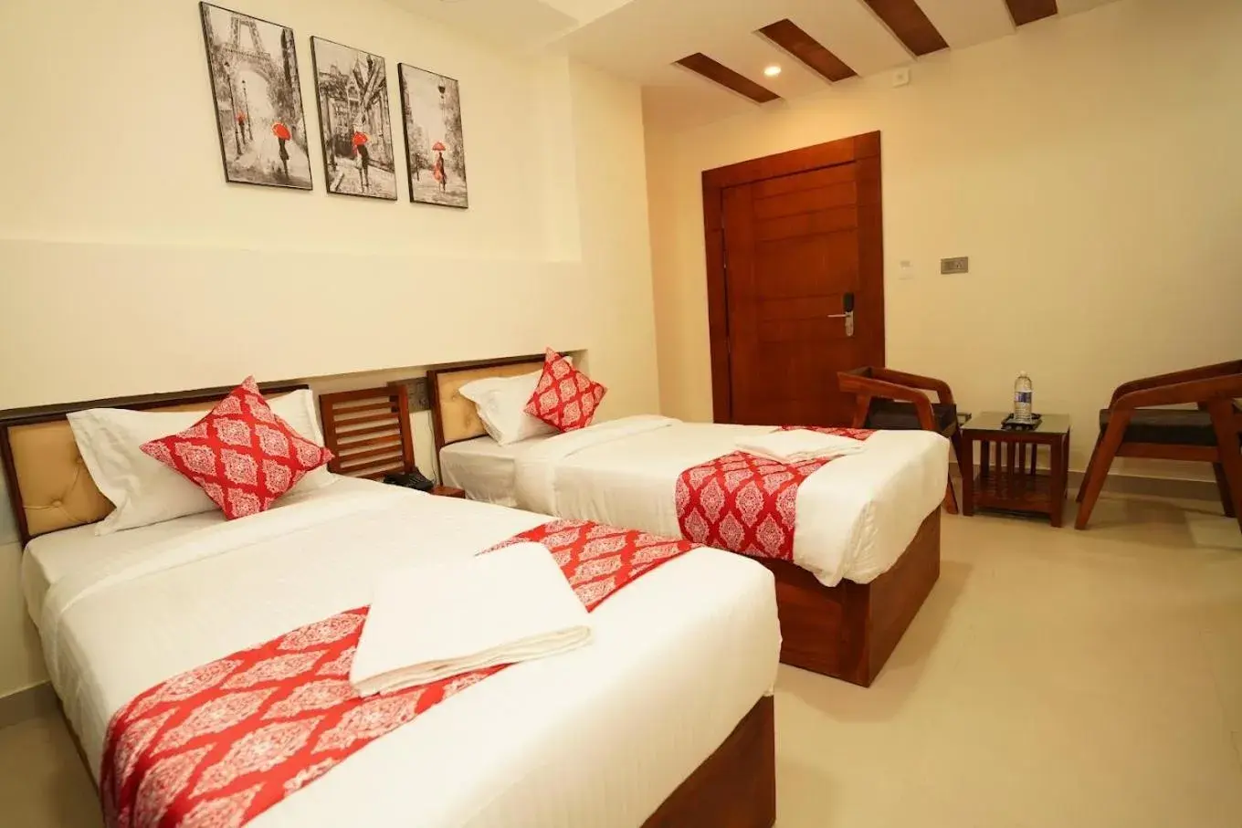 Bedroom, Bed in Saavees Residency Bedroom, Bed in Saavees Residency