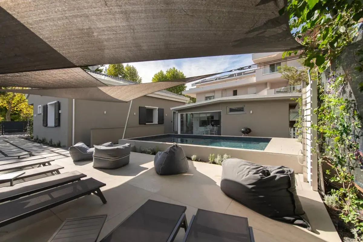 Luxury Apartments Cervia, 4 apartments with 1 Swimming Pool Luxury Apartments Cervia, 4 apartments with 1 Swimming Pool