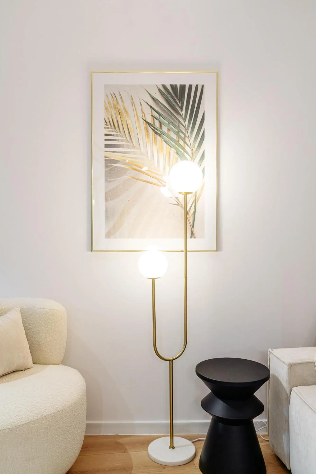 Living room in Piedmont Apartment II - LoftAffair