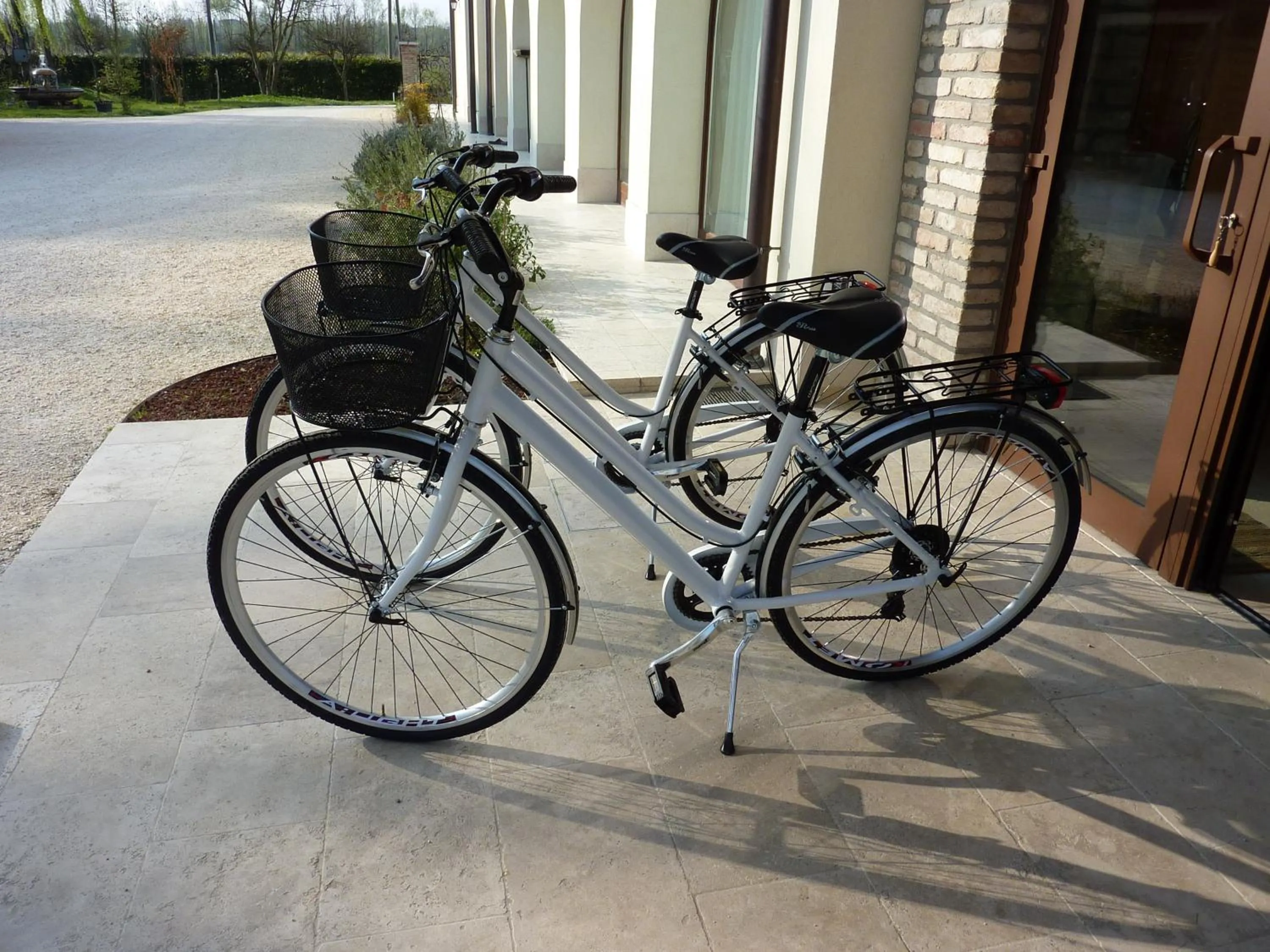 Cycling in Ca' Gemma