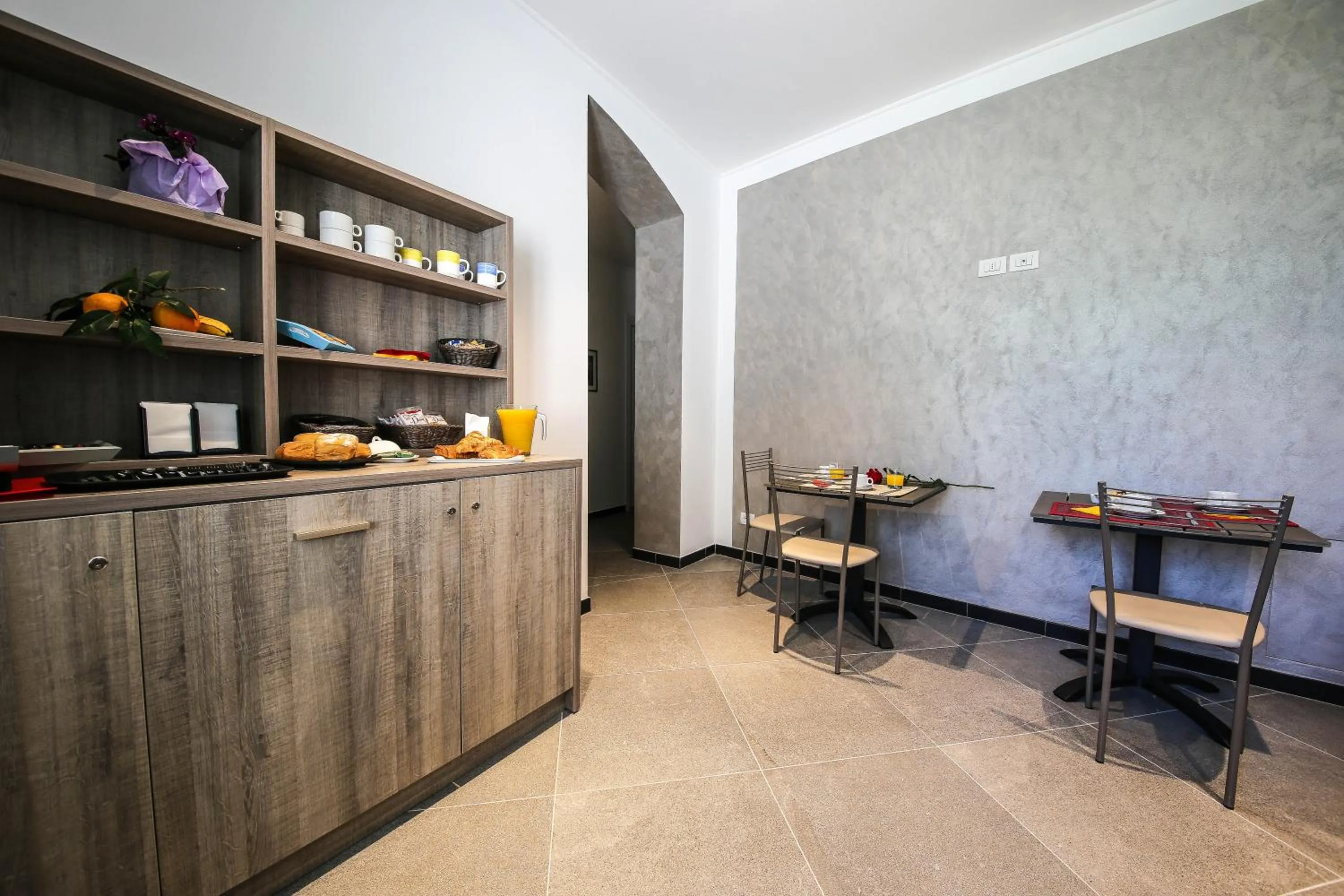 Restaurant/places to eat in 88 Miglia