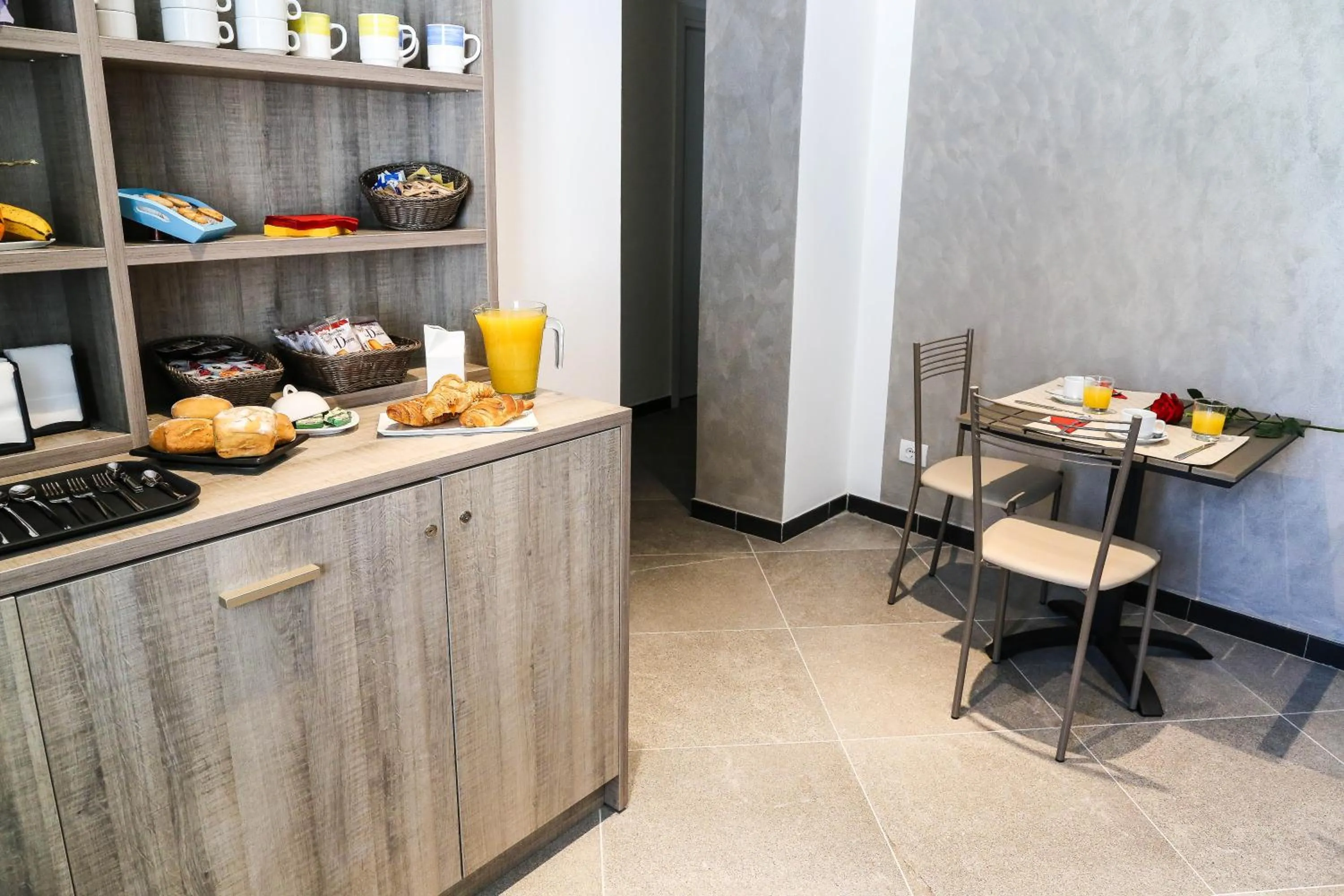 Restaurant/places to eat in 88 Miglia