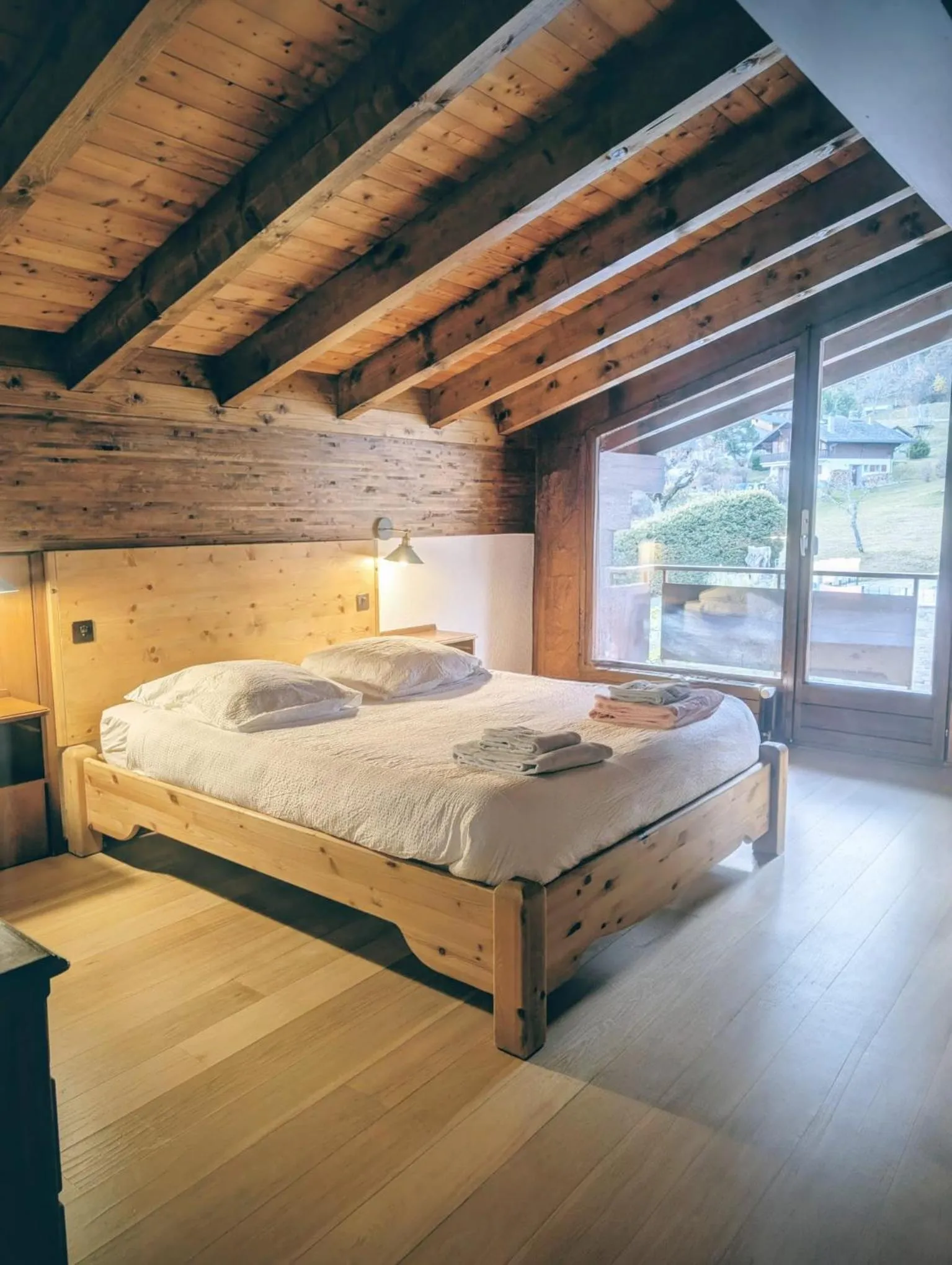 Bed in Between Boutique Hotel