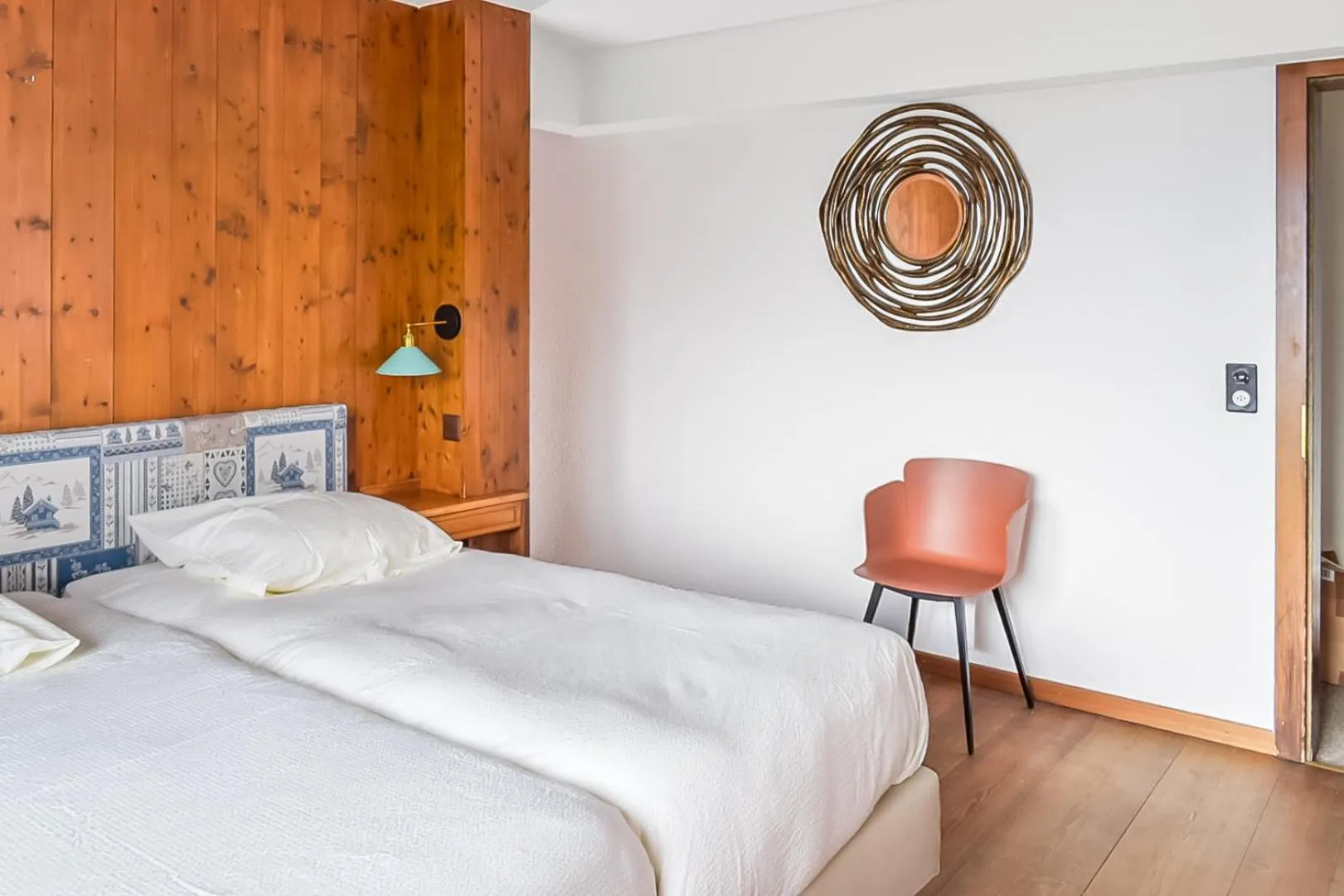 Bed in Between Boutique Hotel