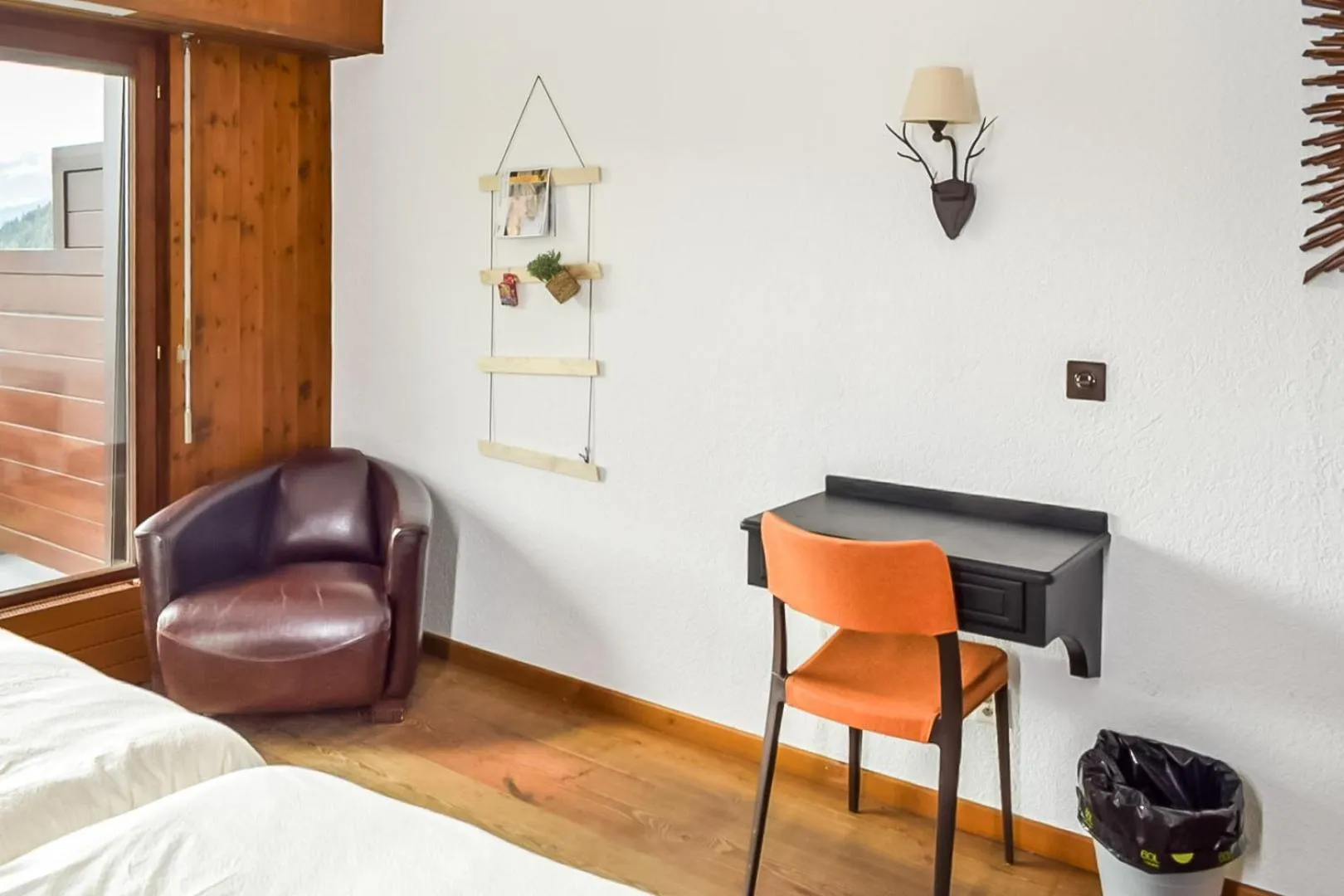 Bed in Between Boutique Hotel